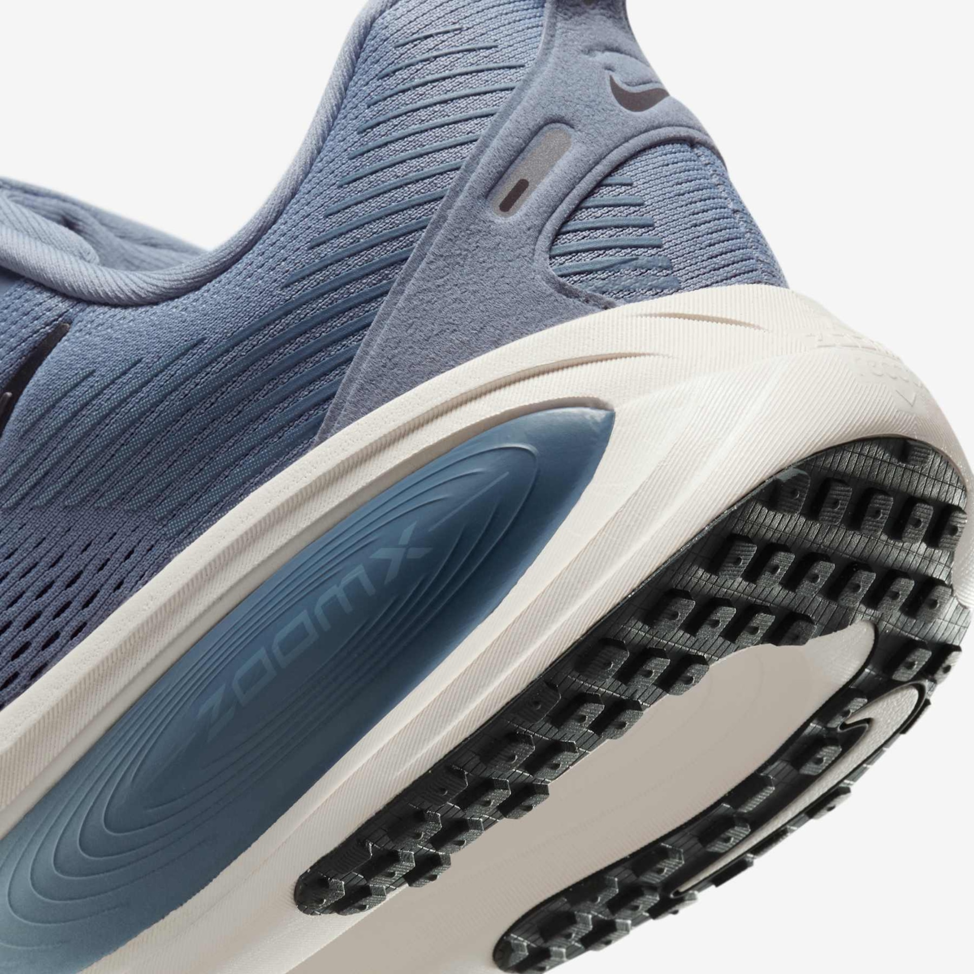 Tênis Nike Vomero 18 Masculino - Foto 8