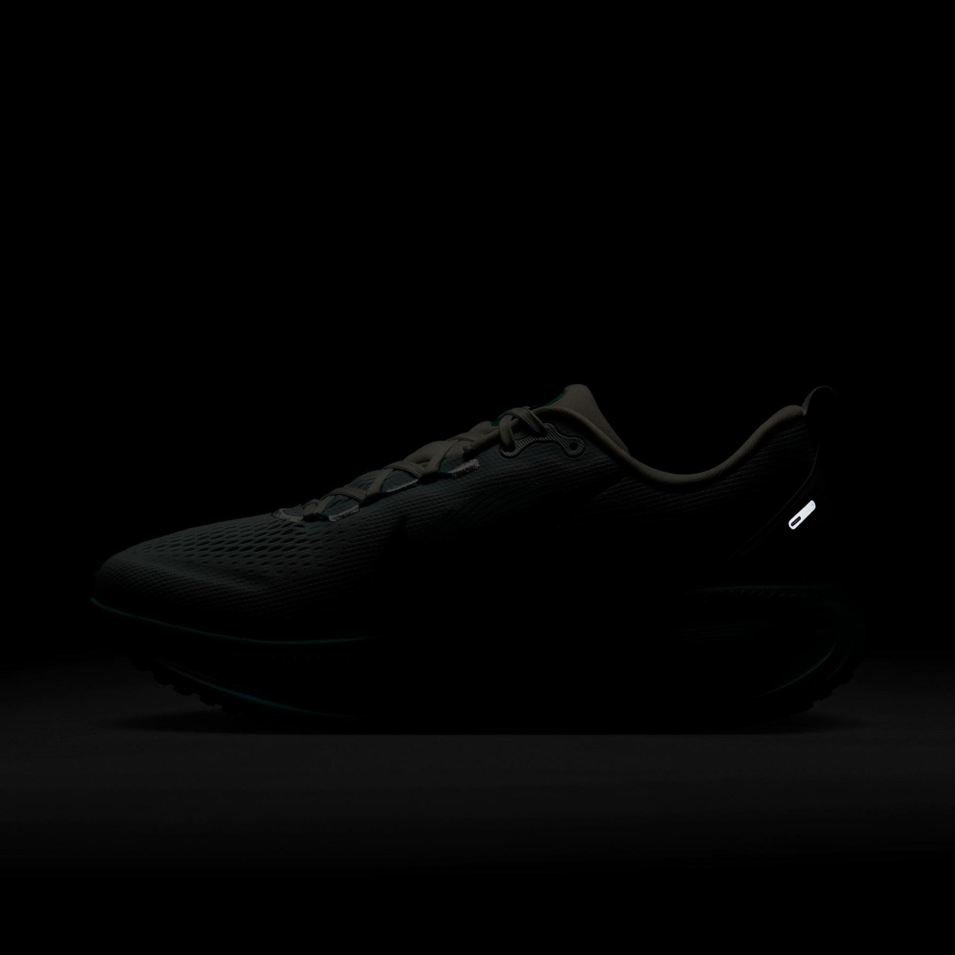 Tênis Nike Vomero 18 Masculino - Foto 11