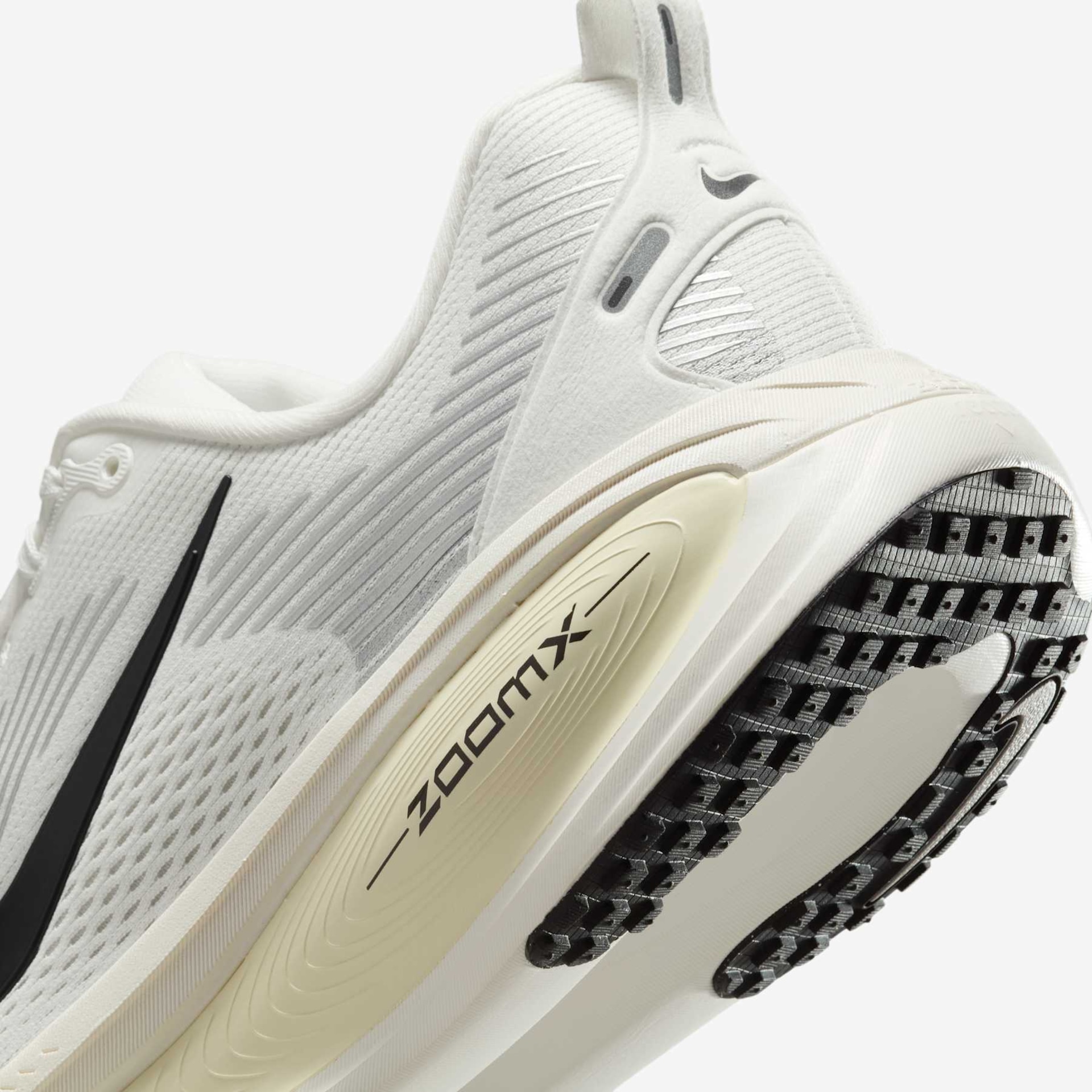 Tênis Nike Vomero 18 Masculino - Foto 8