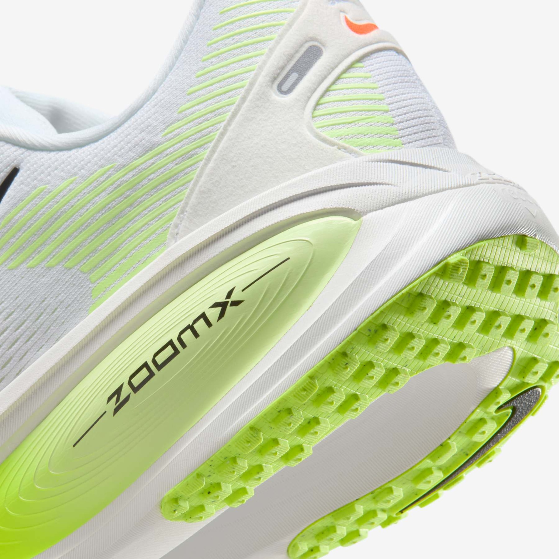 Tênis Nike Vomero 18 Masculino - Foto 8