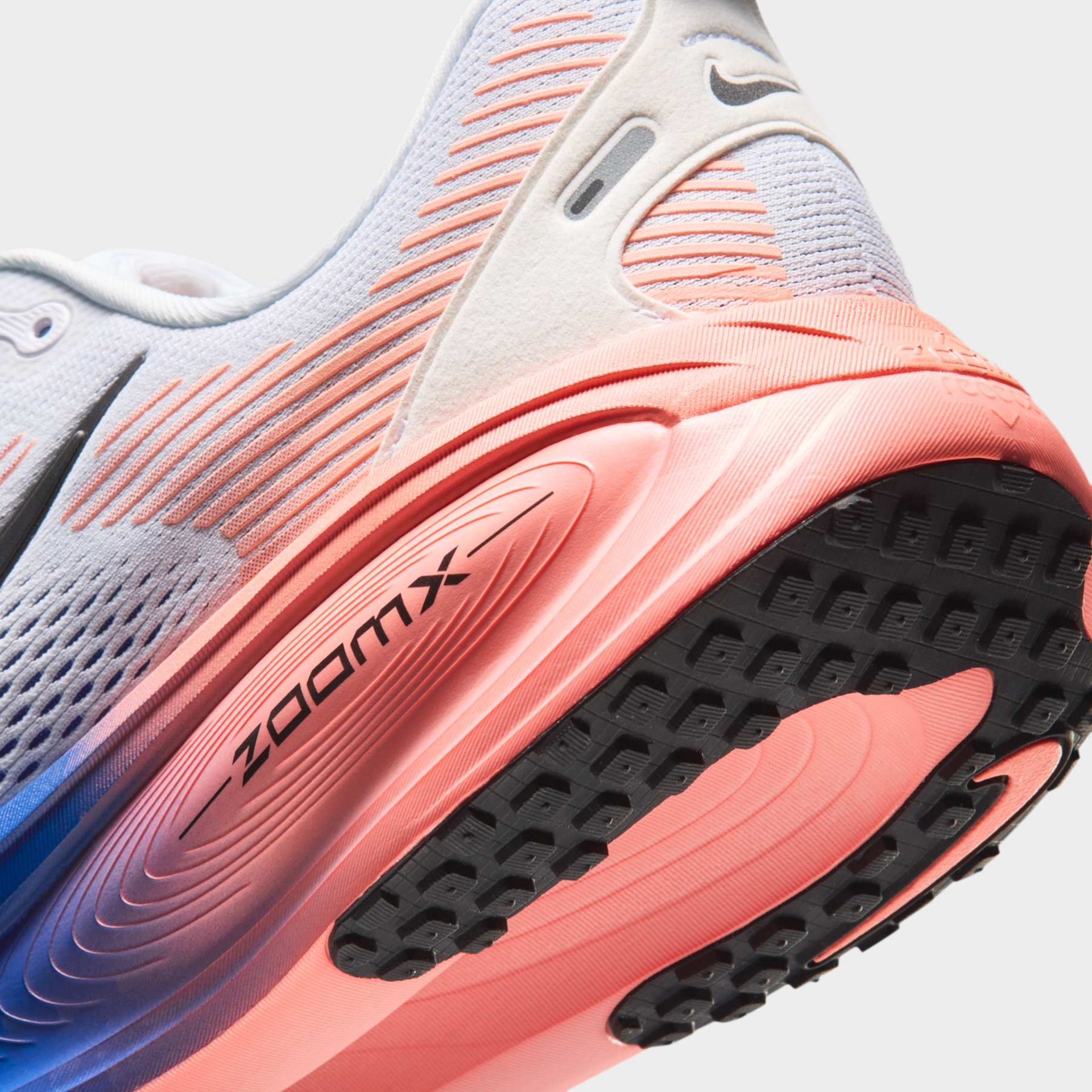 Tênis Nike Vomero 18 Masculino - Foto 8