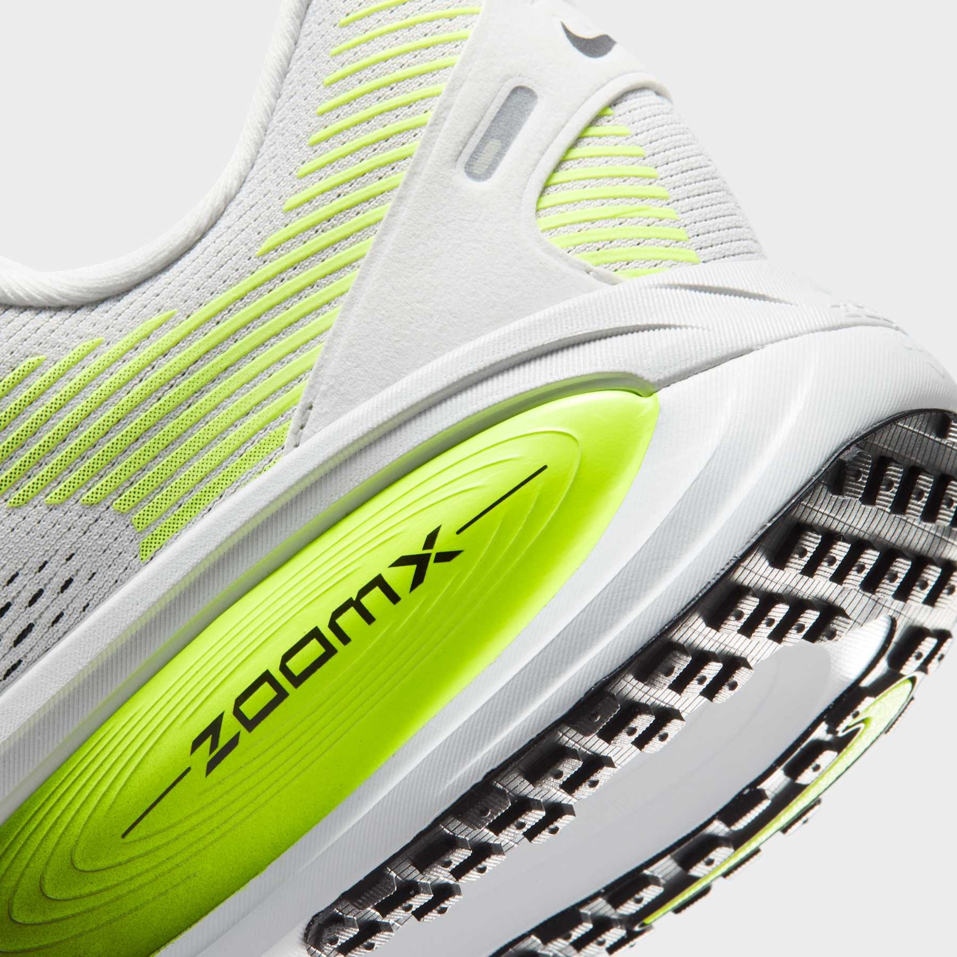 Tênis Nike Vomero 18 Masculino - Foto 8