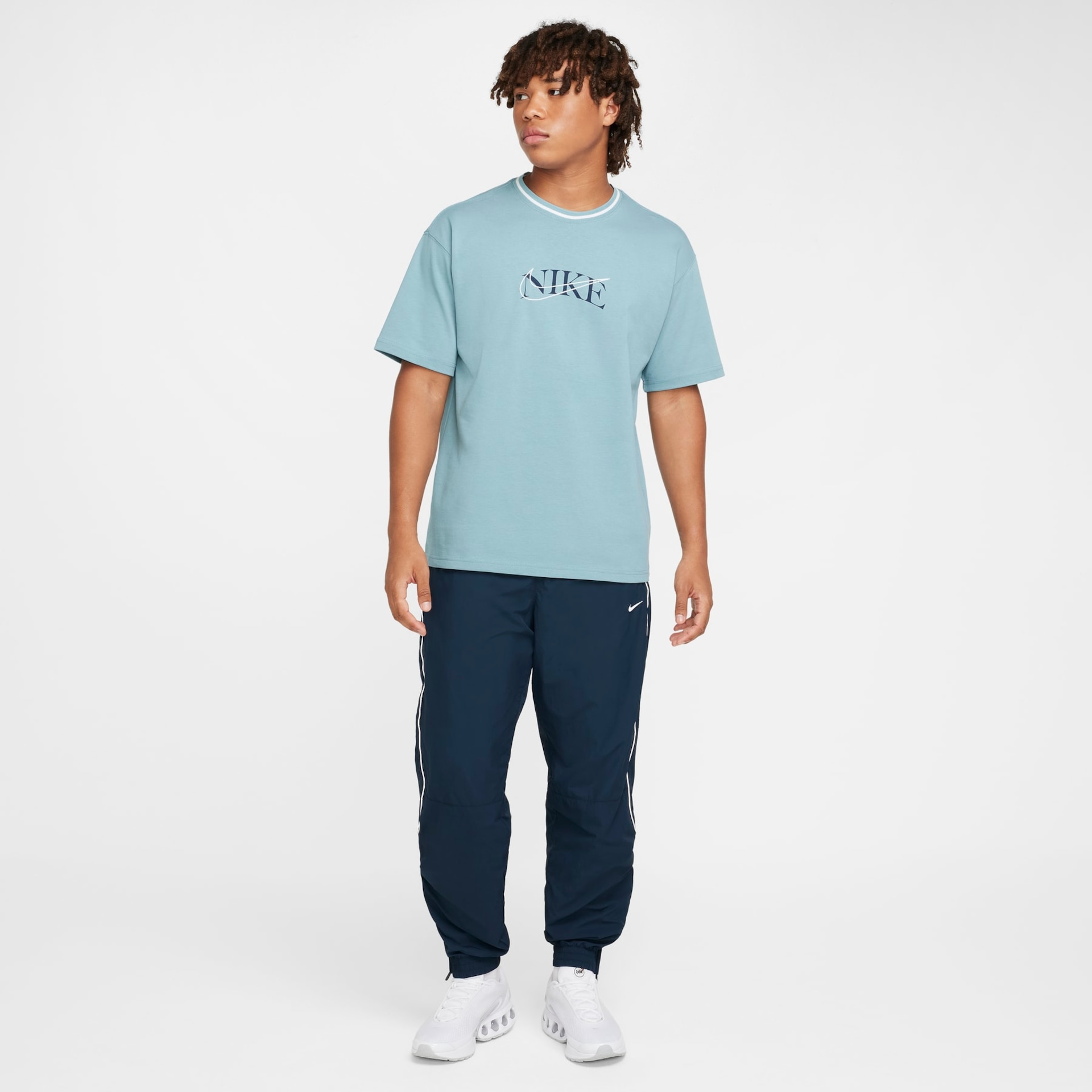 Camiseta Nike Sportswear Max90 Masculina - Foto 6