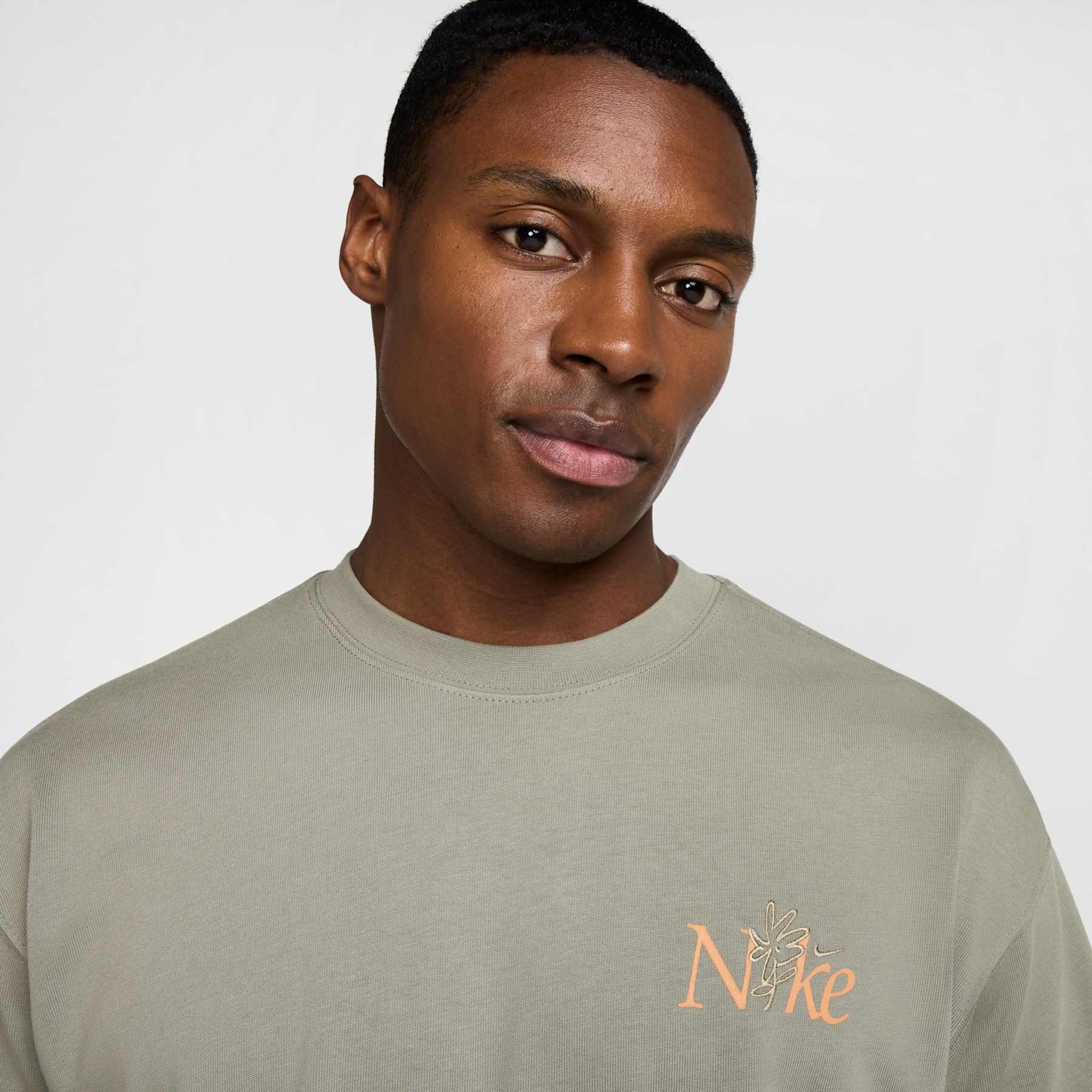 Camiseta Nike Sportswear M90 Masculina - Foto 4