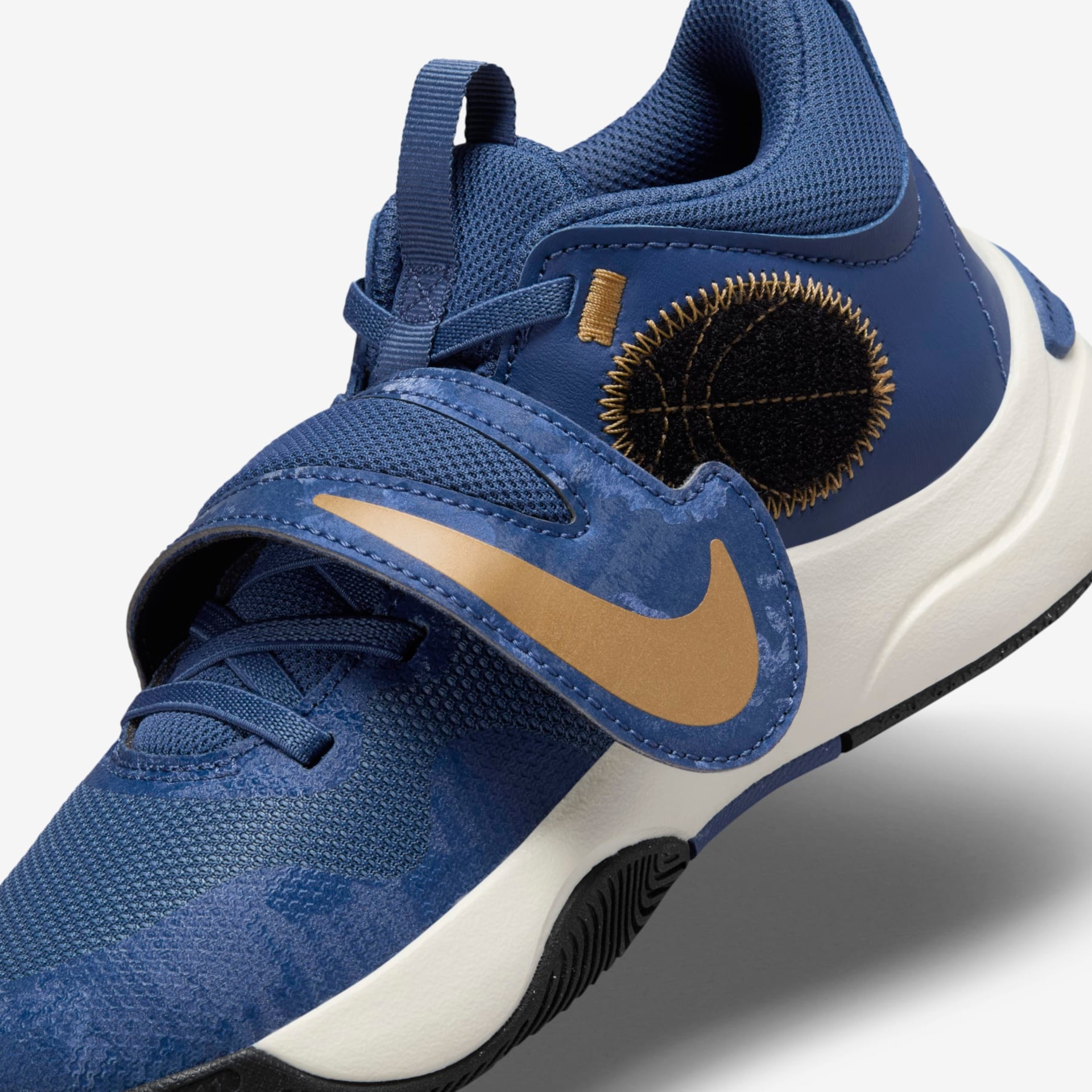 Tênis Nike Team Hustle D 11 Infantil - Foto 9