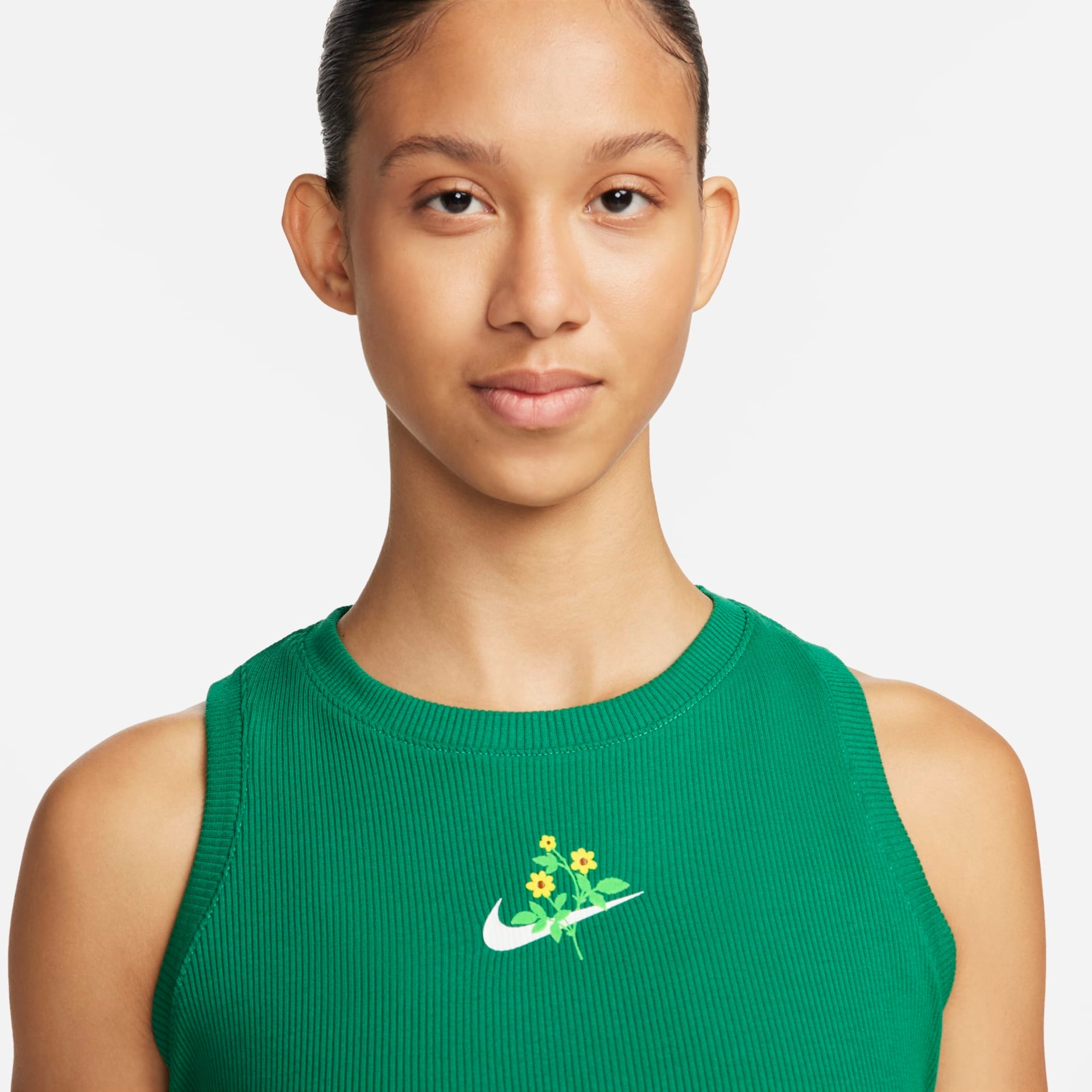 Regata Nike Sportswear Cropped Essentials Feminina - Foto 1