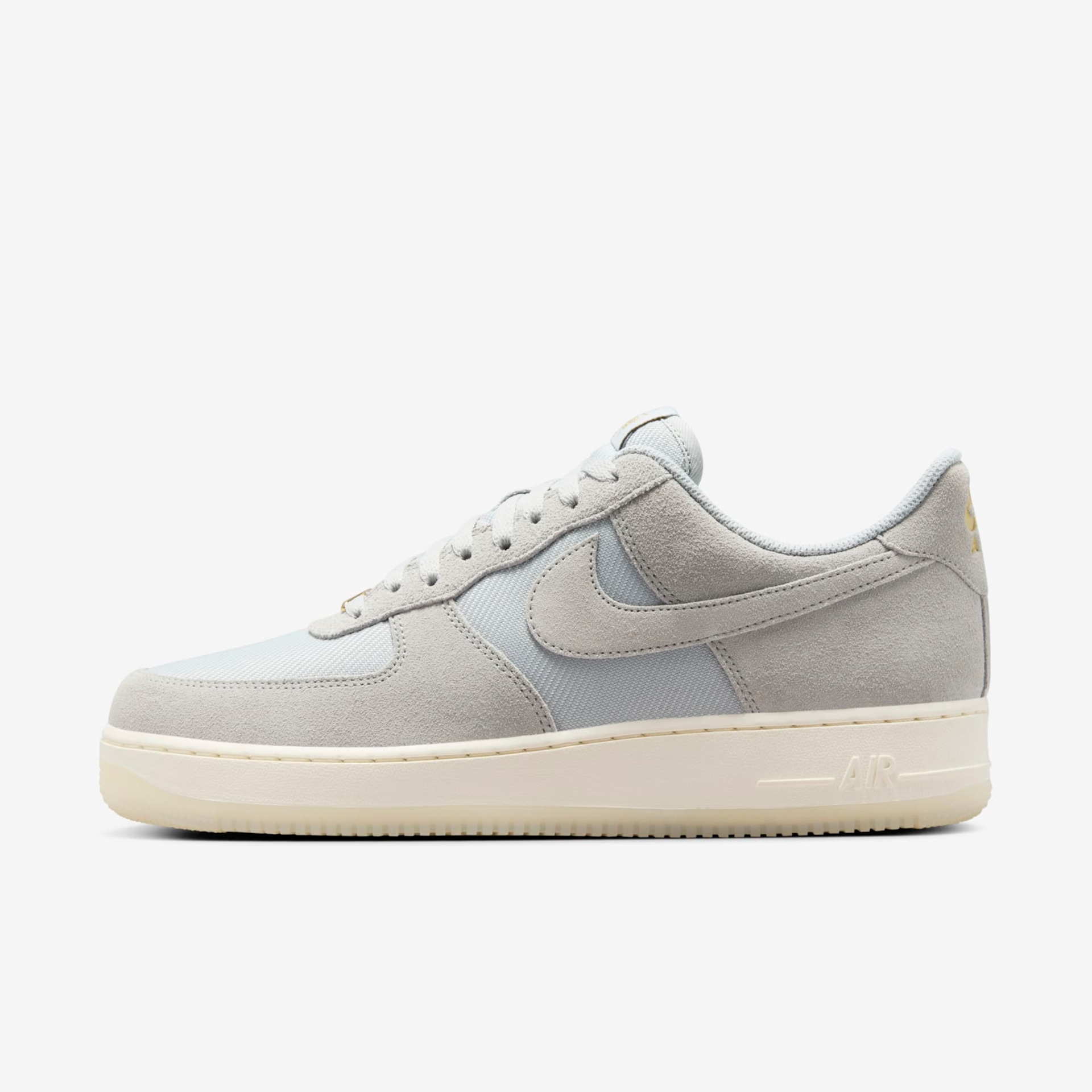 Tênis Nike Air Force 1 '07 LV8 Unissex - Foto 1