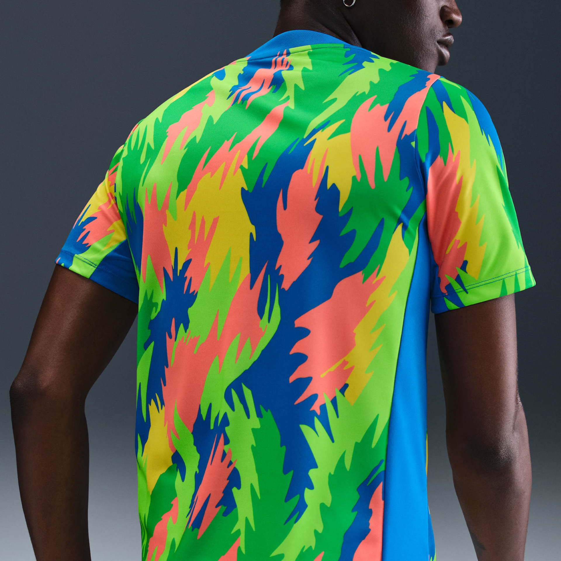 Camiseta Nike Brasil Academy Pro Masculina - Foto 2