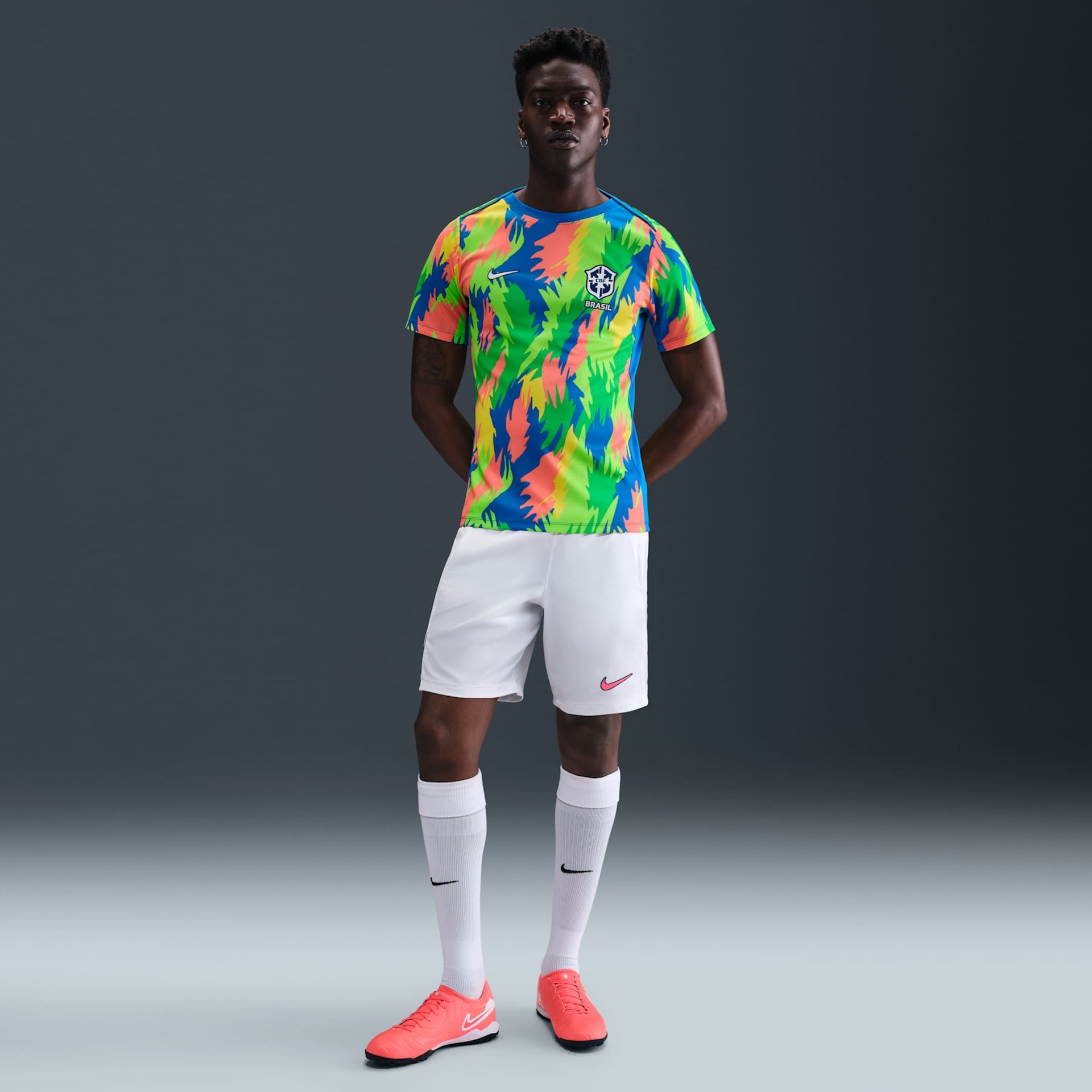 Camiseta Nike Brasil Academy Pro Masculina - Foto 4