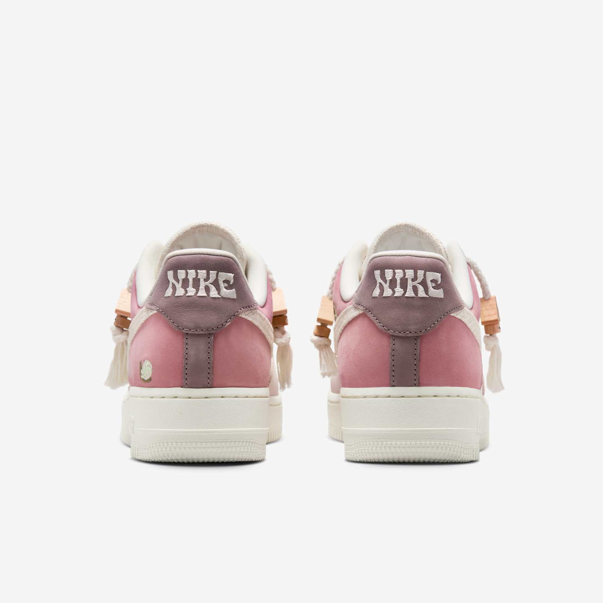 Tênis Nike Air Force 1 '07 LX Feminino - Foto 6