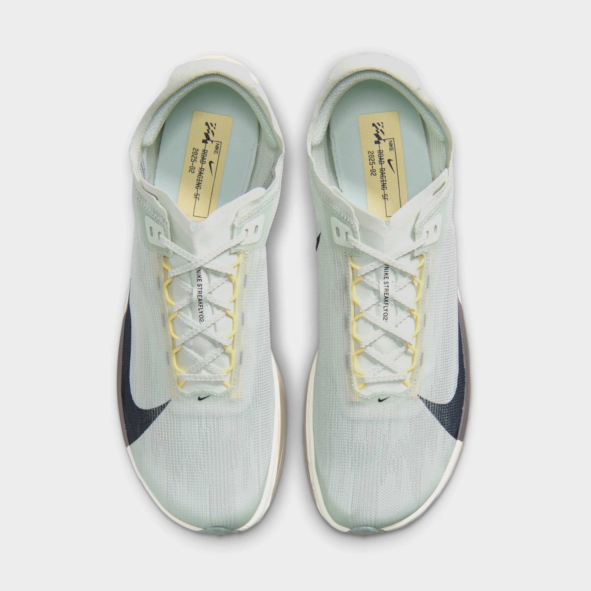 Tênis Nike ZoomX Streakfly 2 - Foto 4