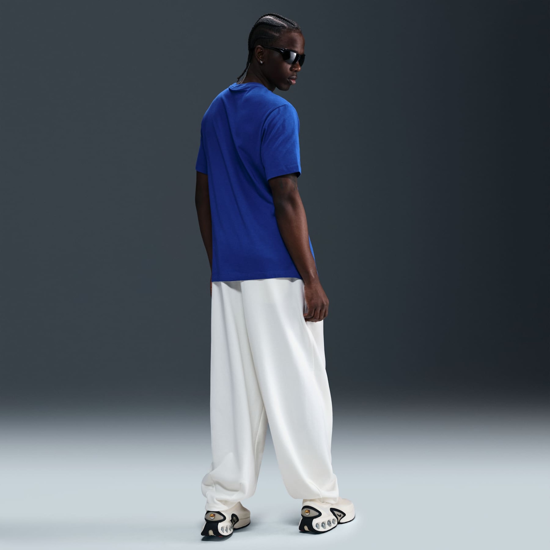 Camiseta Nike Chelsea Crest Masculina - Foto 4