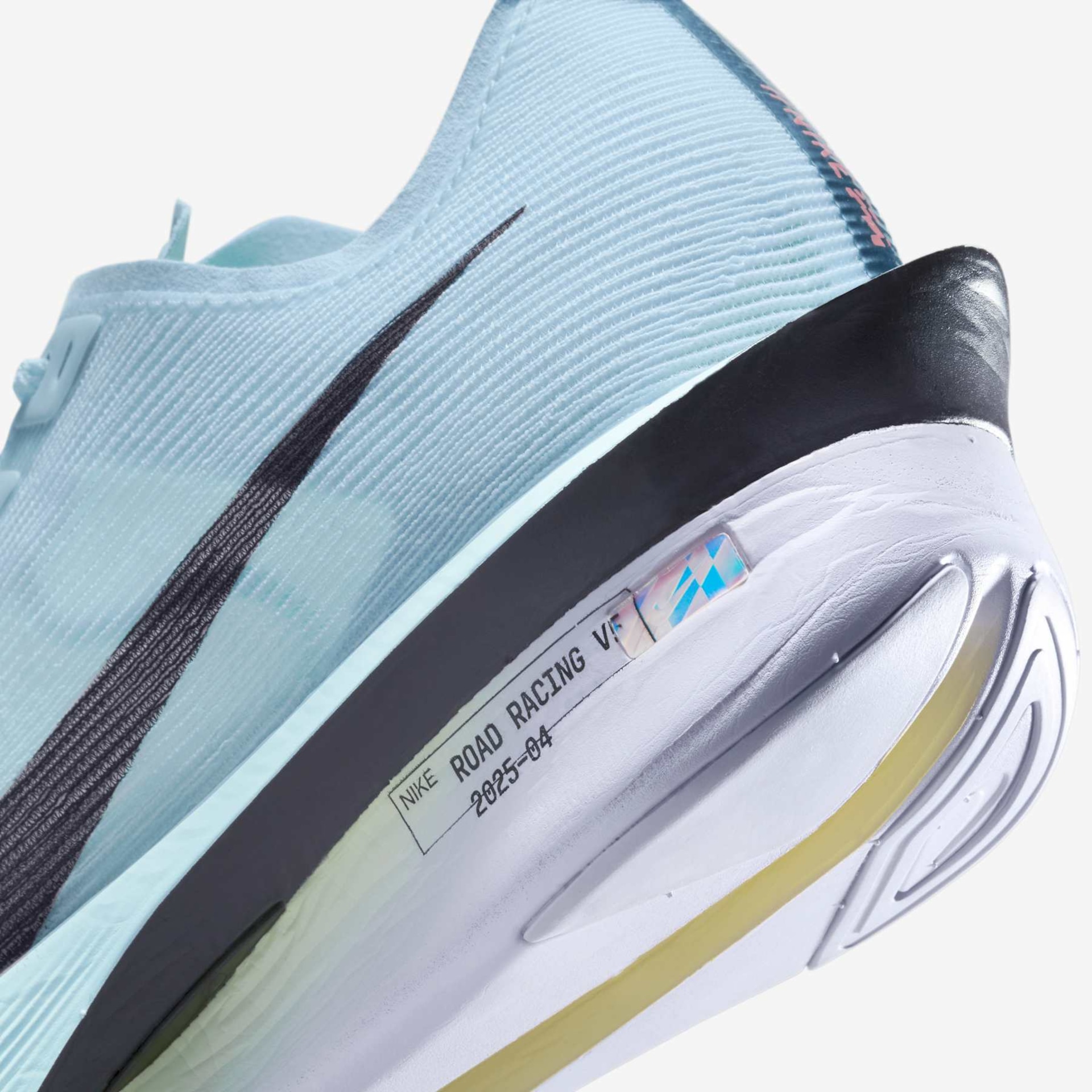 Tênis Nike ZoomX VaporFly 4 Feminino - Foto 8
