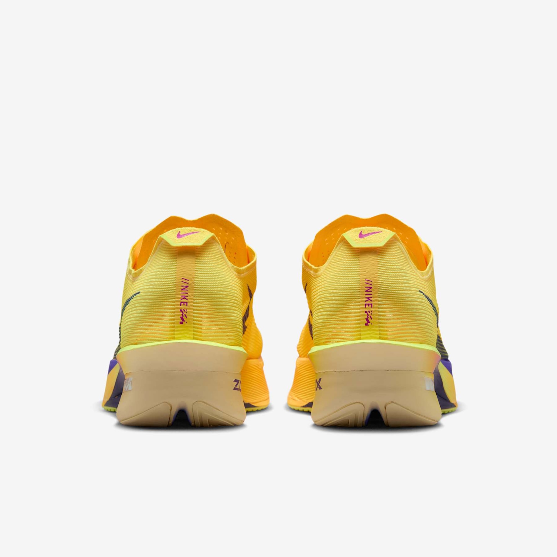 Tênis Nike ZoomX VaporFly 4 Feminino - Foto 6