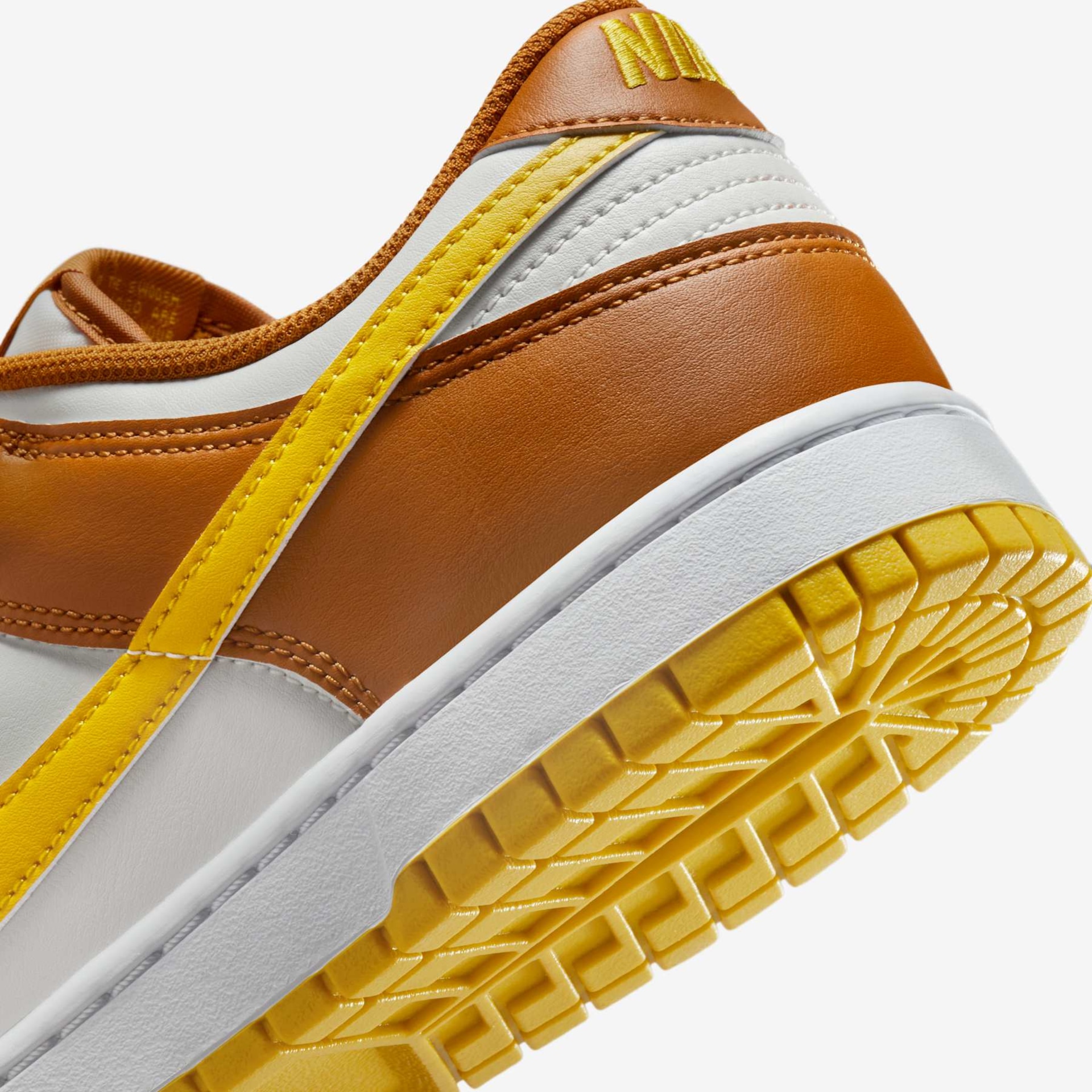 Tênis Nike Dunk Low Retro Masculino - Foto 8