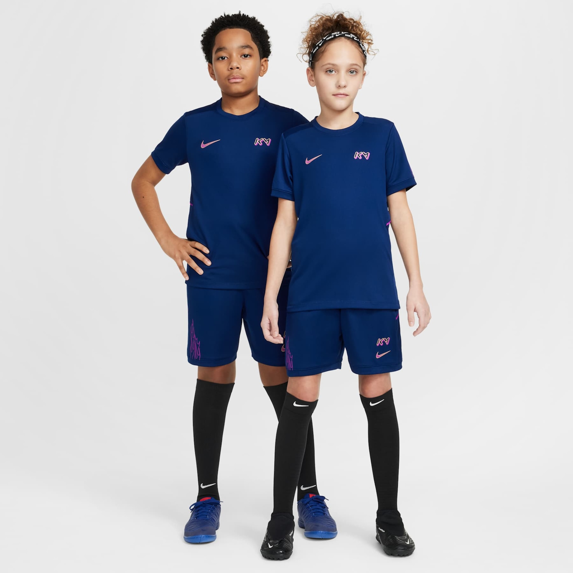 Camiseta Nike Kylian Mbappé Academy Pro Infantil - Foto 8