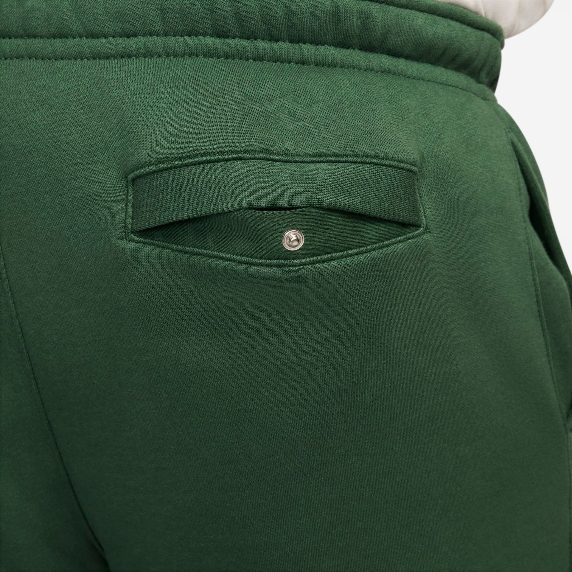 Calça Nike Club+ Patch GX Masculina - Foto 13