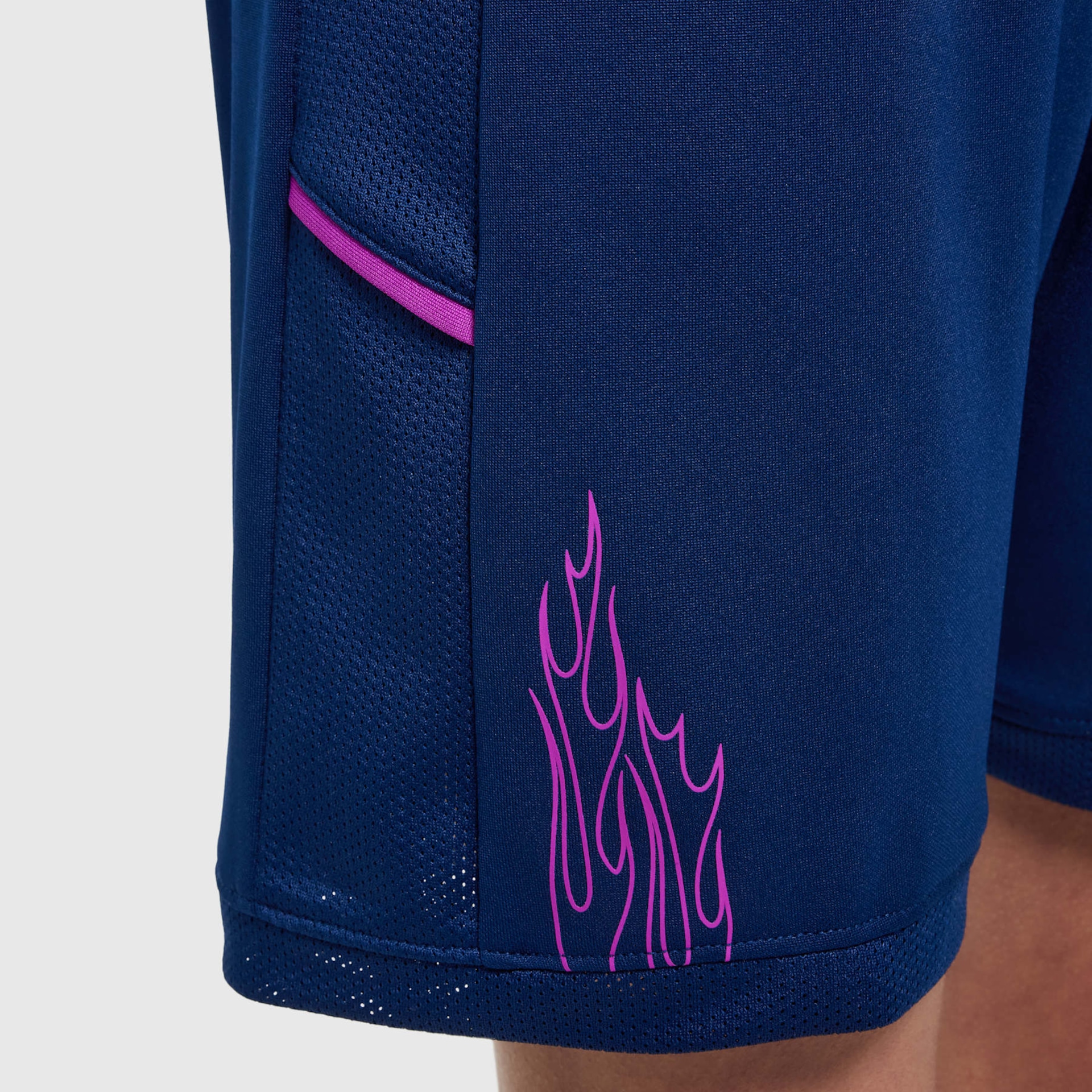 Shorts Nike Dri-FIT Kylian Mbappé Infantil - Foto 6