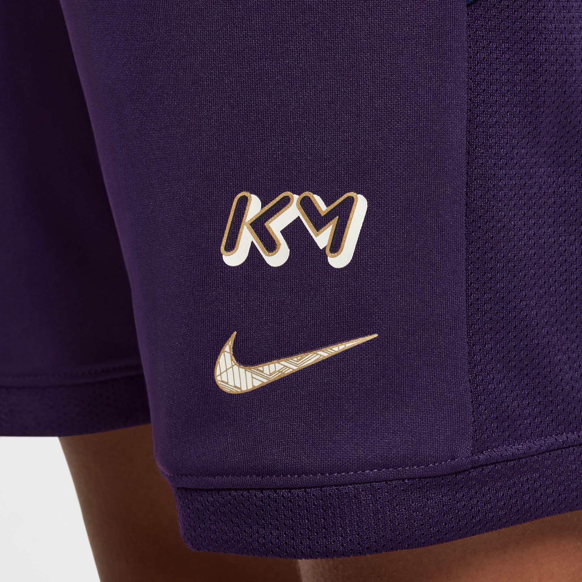 Shorts Nike Dri-FIT Kylian Mbappé Infantil - Foto 7