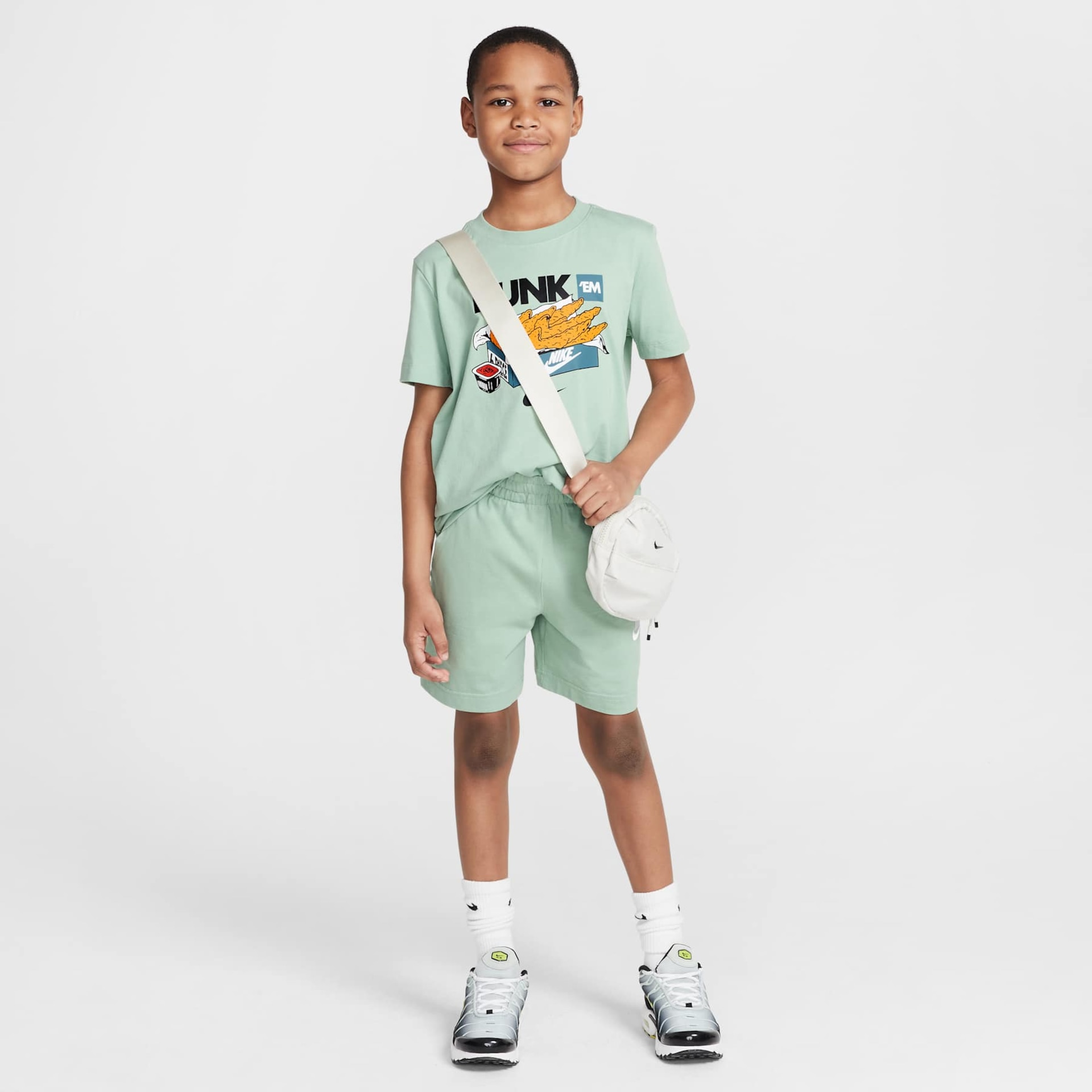 Camiseta Nike Sportswear Dunk Infantil - Foto 5