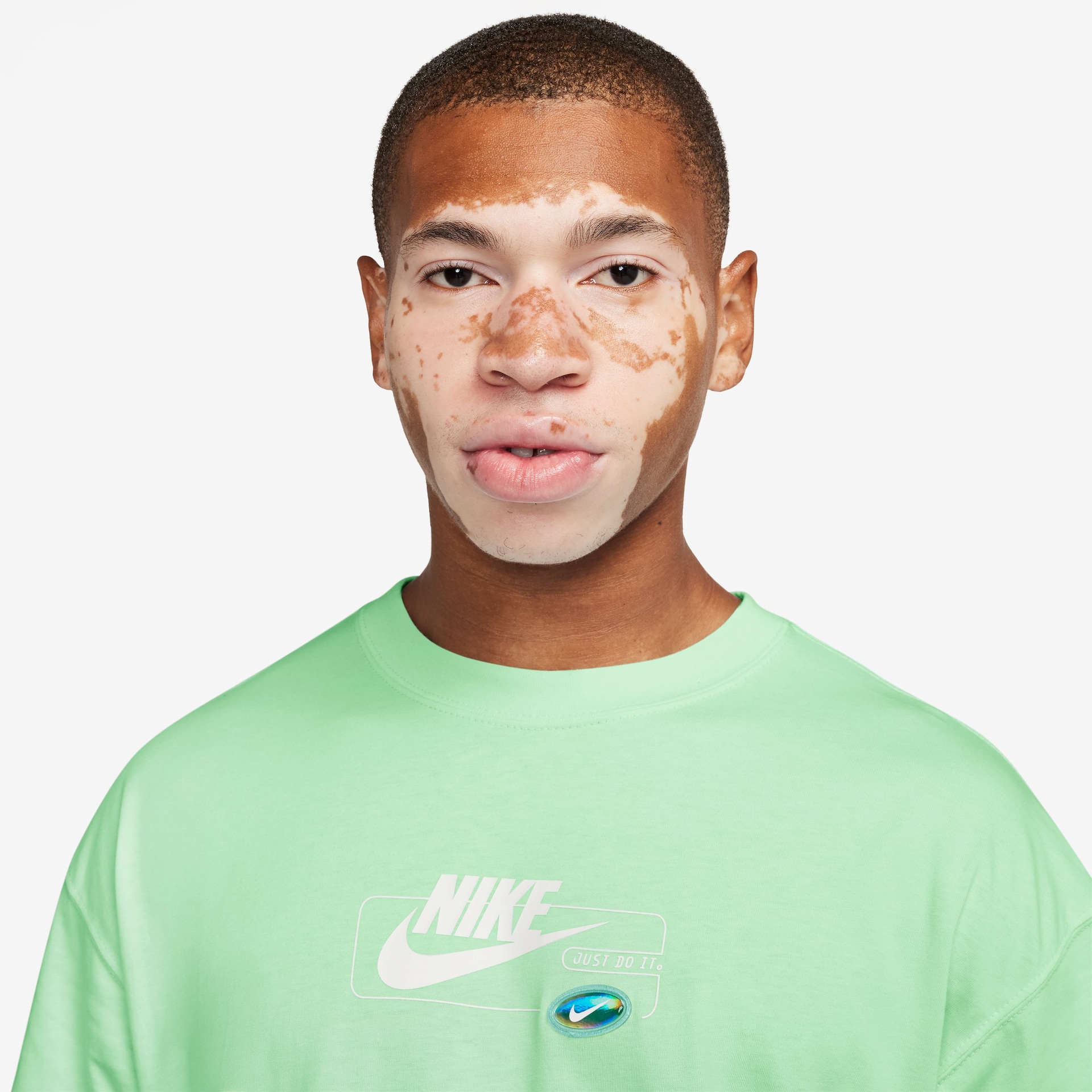 Camiseta Nike Sportwwear Max90 Masculina - Foto 3