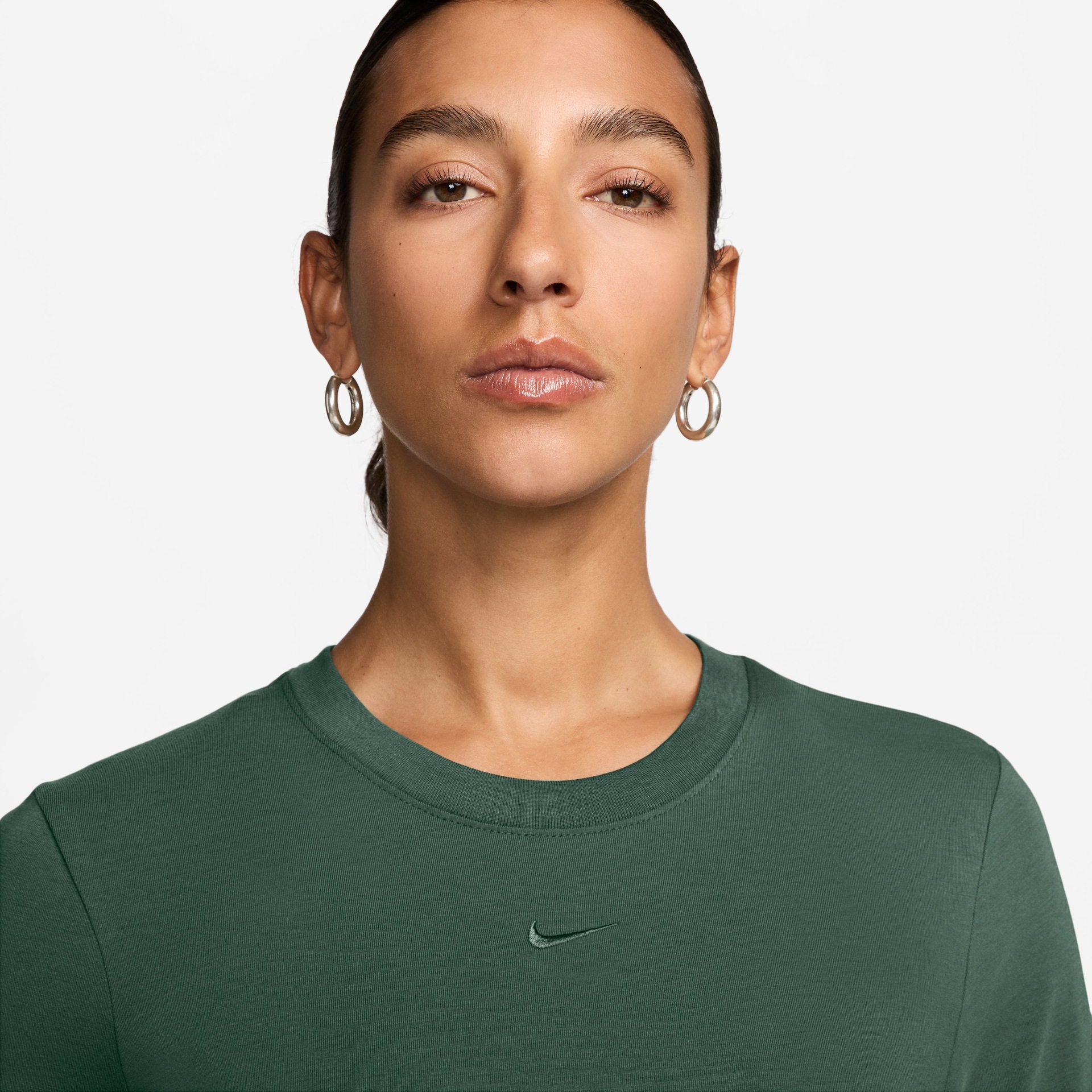 Camiseta Nike Sportswear Cropped Chill Knit Feminina - Foto 3