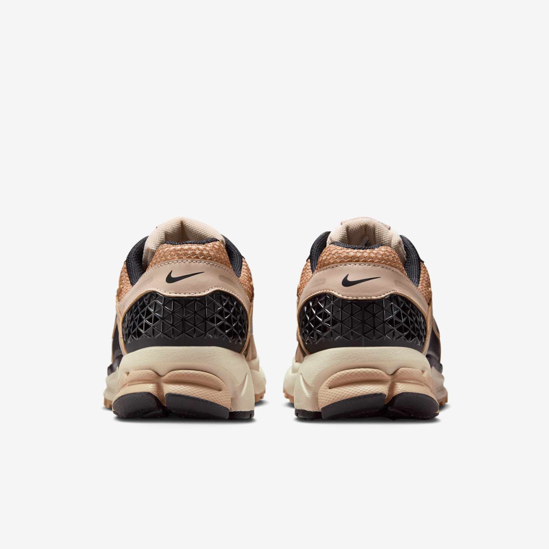 Tênis Nike Zoom Vomero 5 Feminino - Foto 6