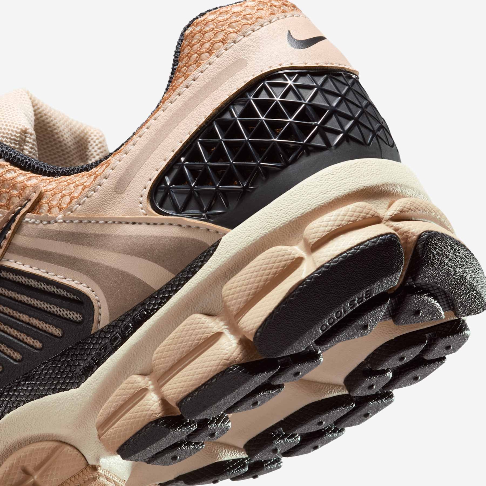 Tênis Nike Zoom Vomero 5 Feminino - Foto 8