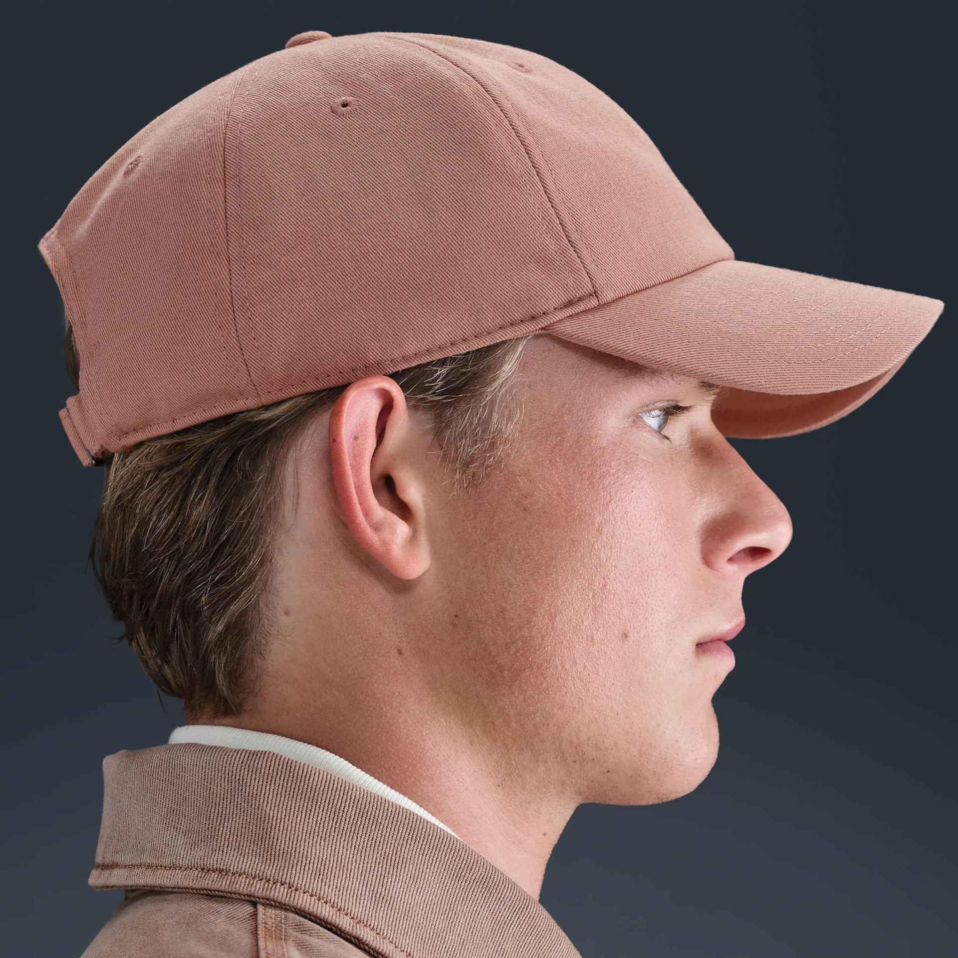 Boné Nike Club Swoosh Unissex - Foto 4