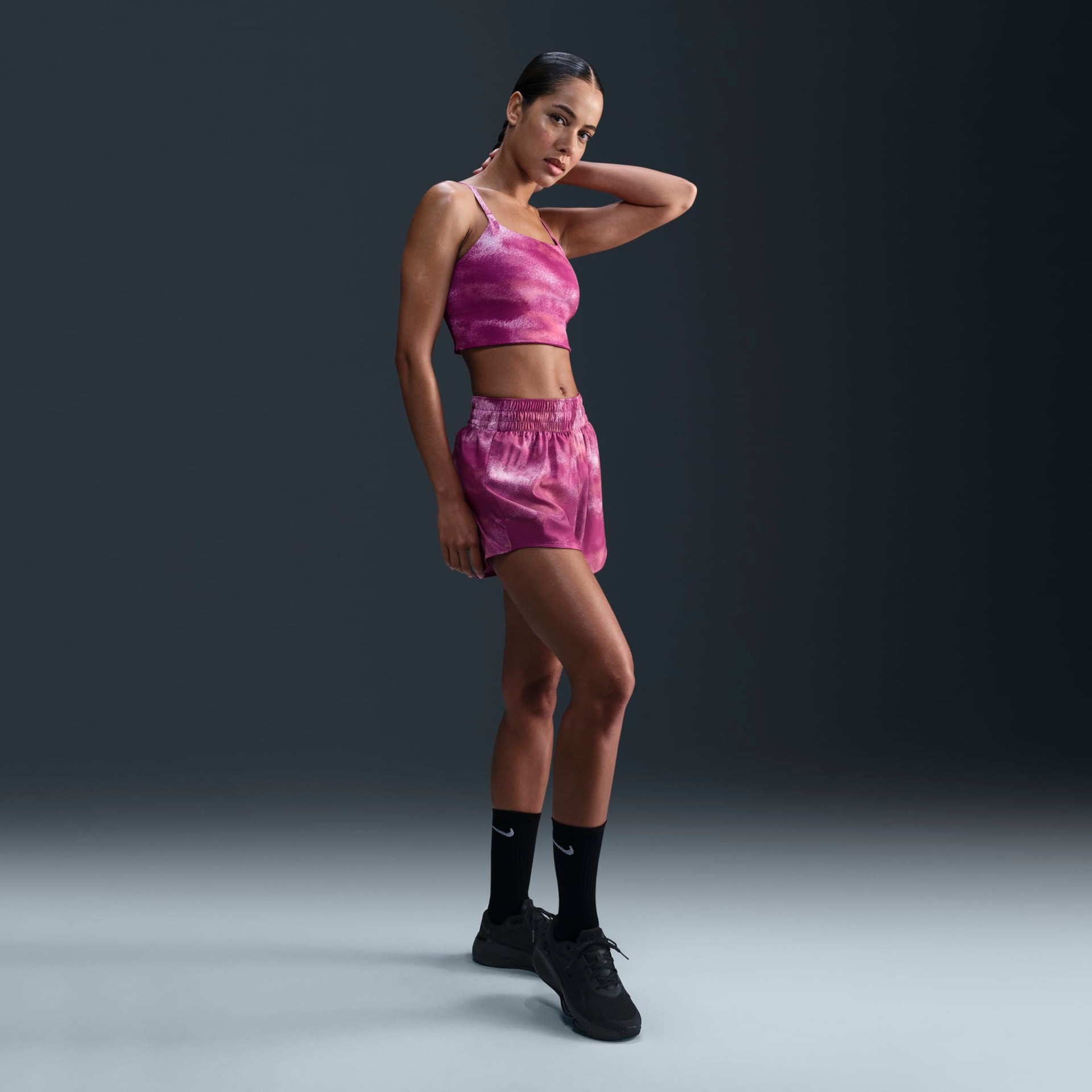 Top Nike One Feminino - Foto 4