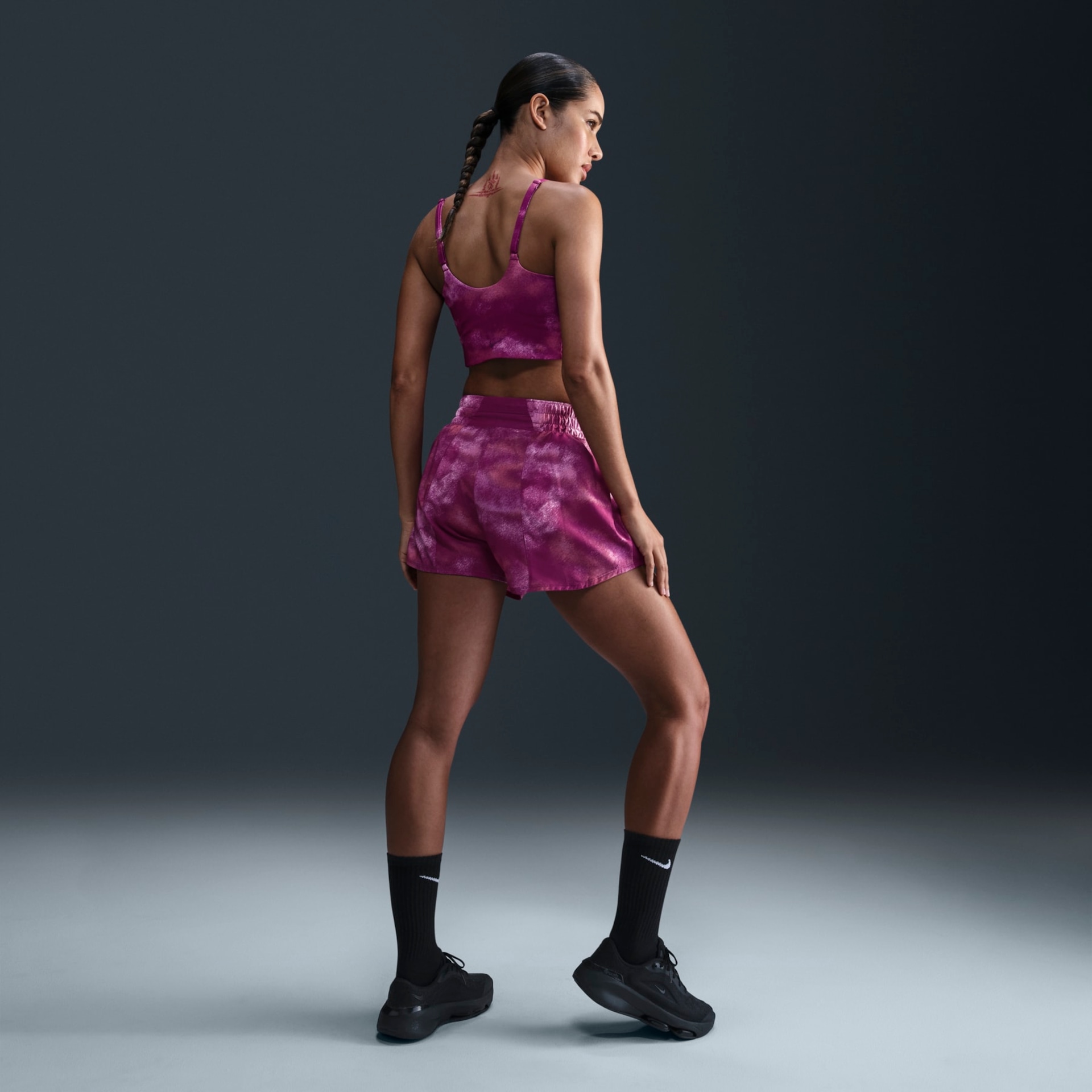 Top Nike One Feminino - Foto 5