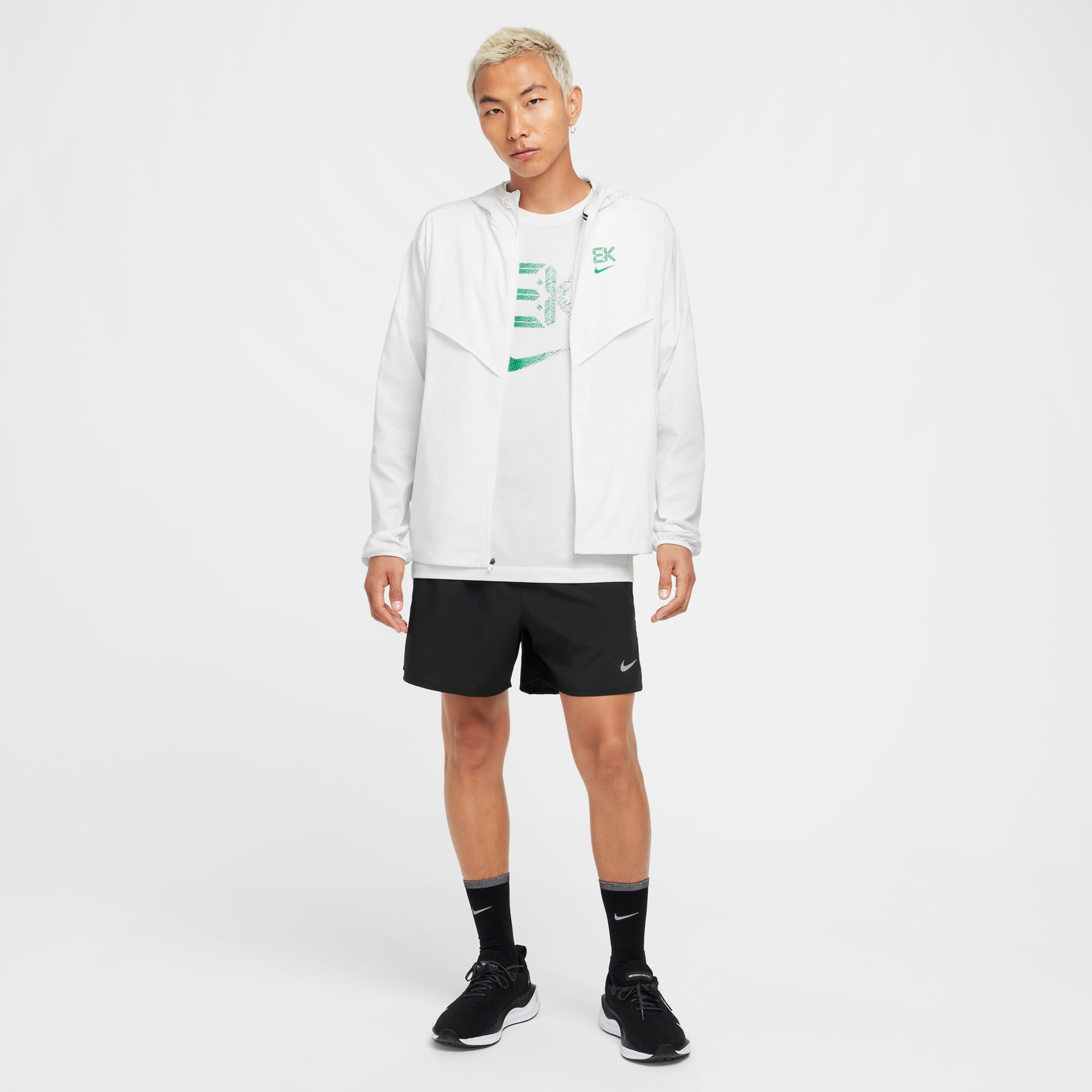 Jaqueta Nike Dri-FiT Light Kipchoge Masculina - Foto 9