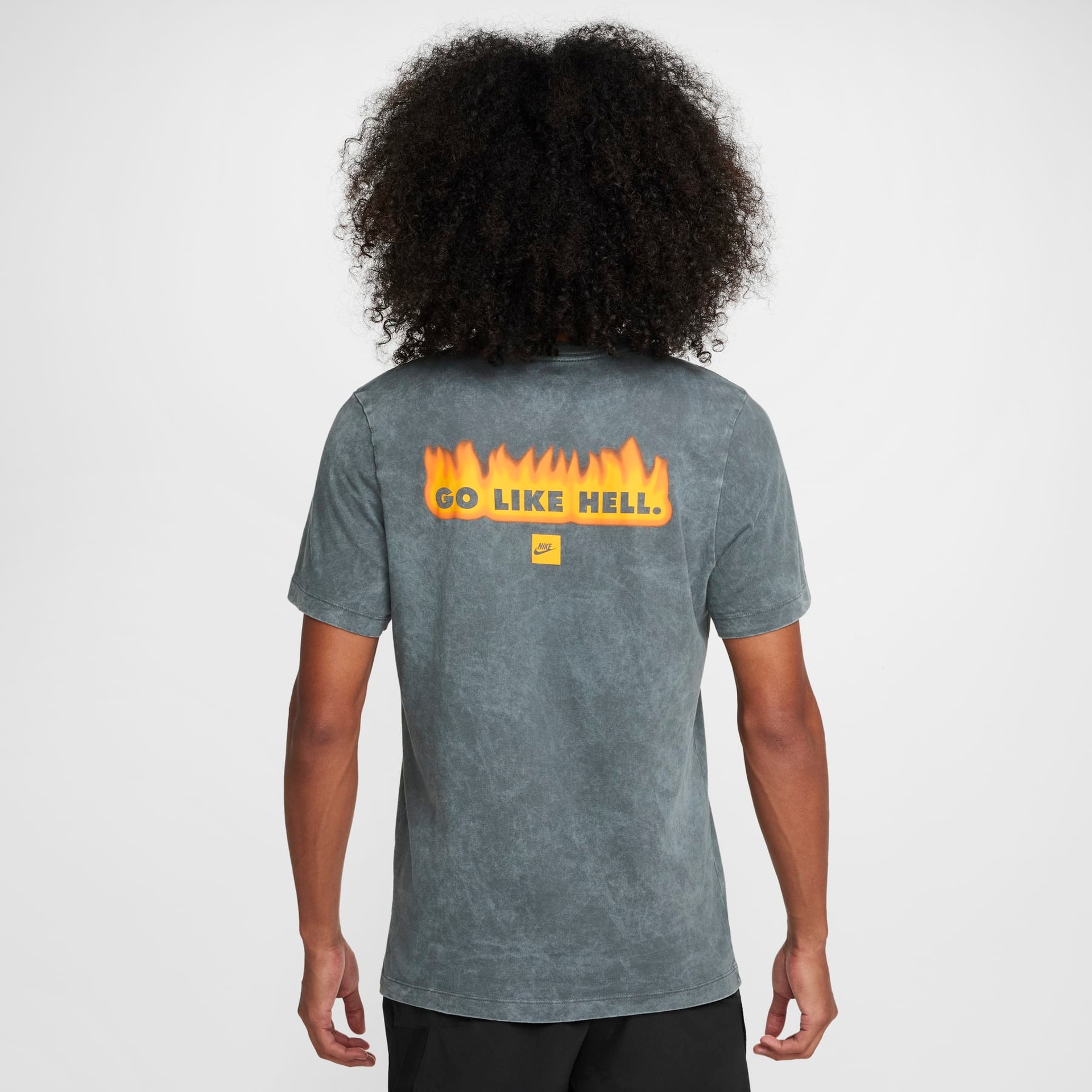 Camiseta Nike Sportswear DNA Masculina - Foto 2