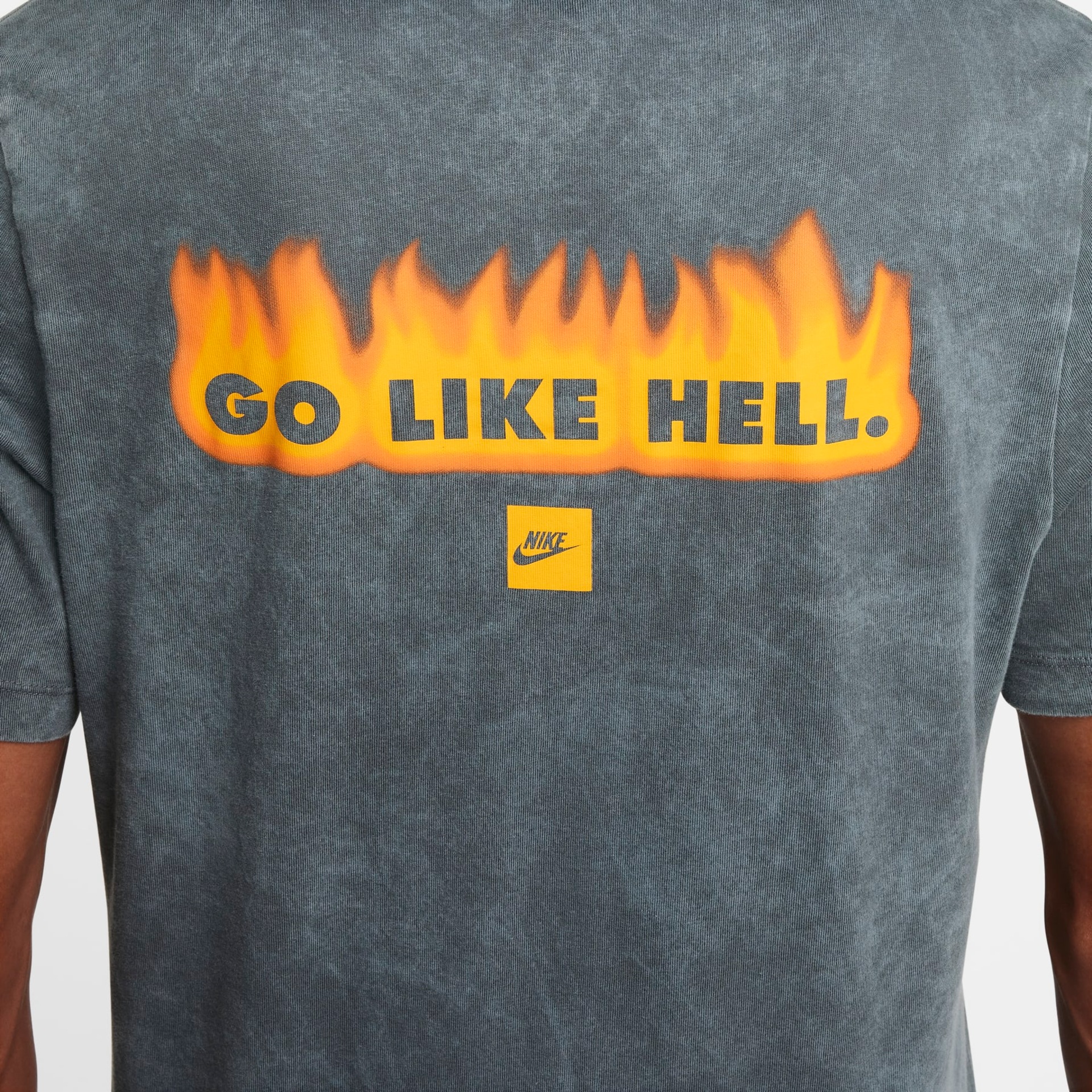 Camiseta Nike Sportswear DNA Masculina - Foto 5