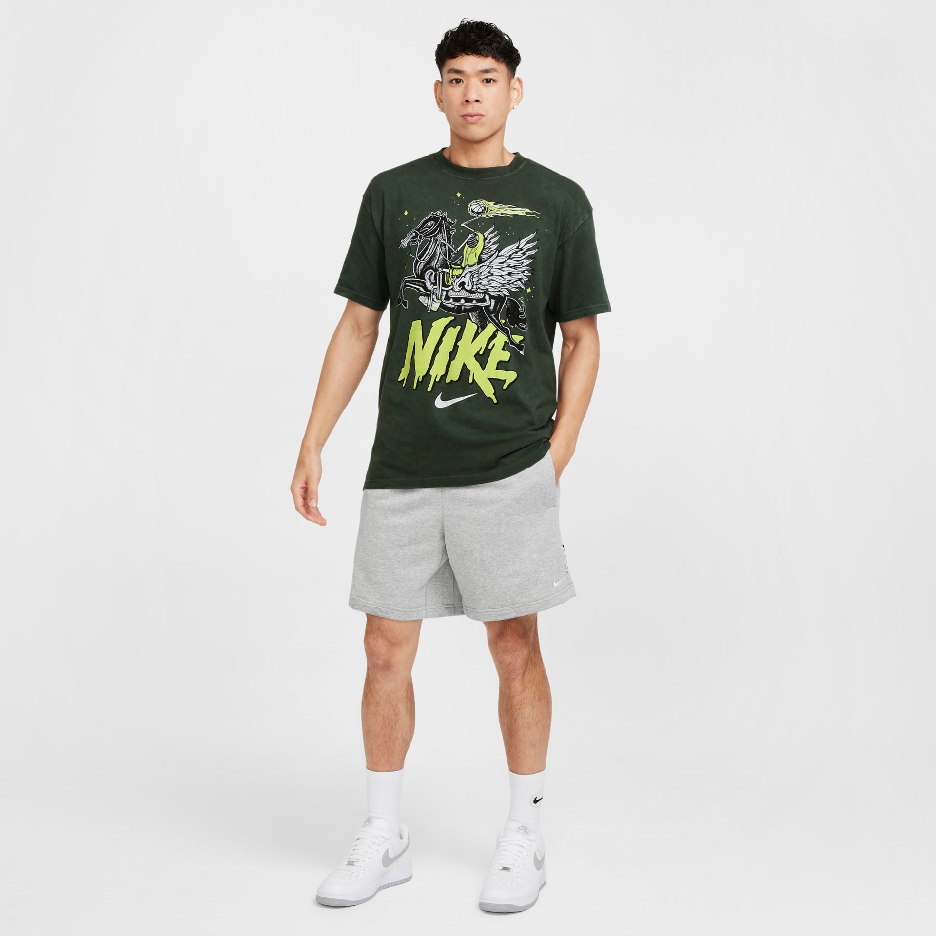 Camiseta Nike Max90 Masculina - Foto 4