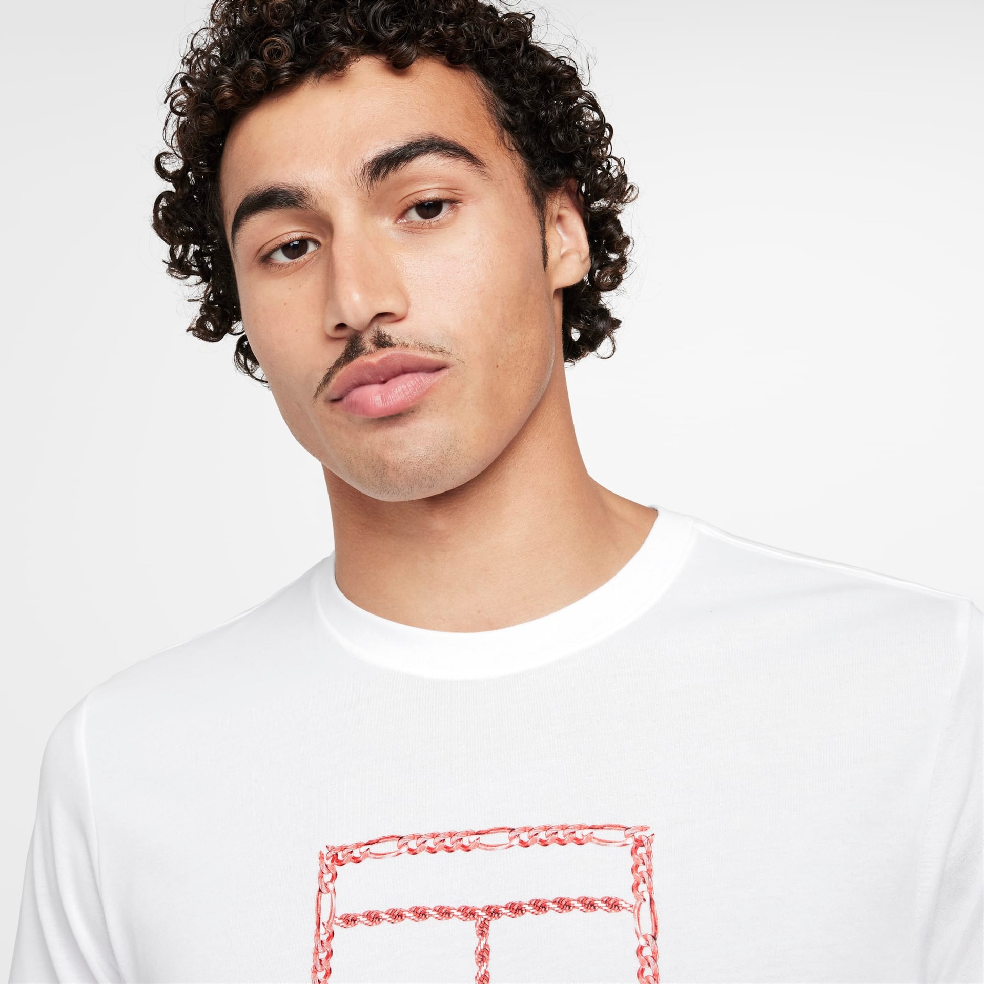 Camiseta NikeCourt Dri-FIT Heritage Masculina - Foto 3