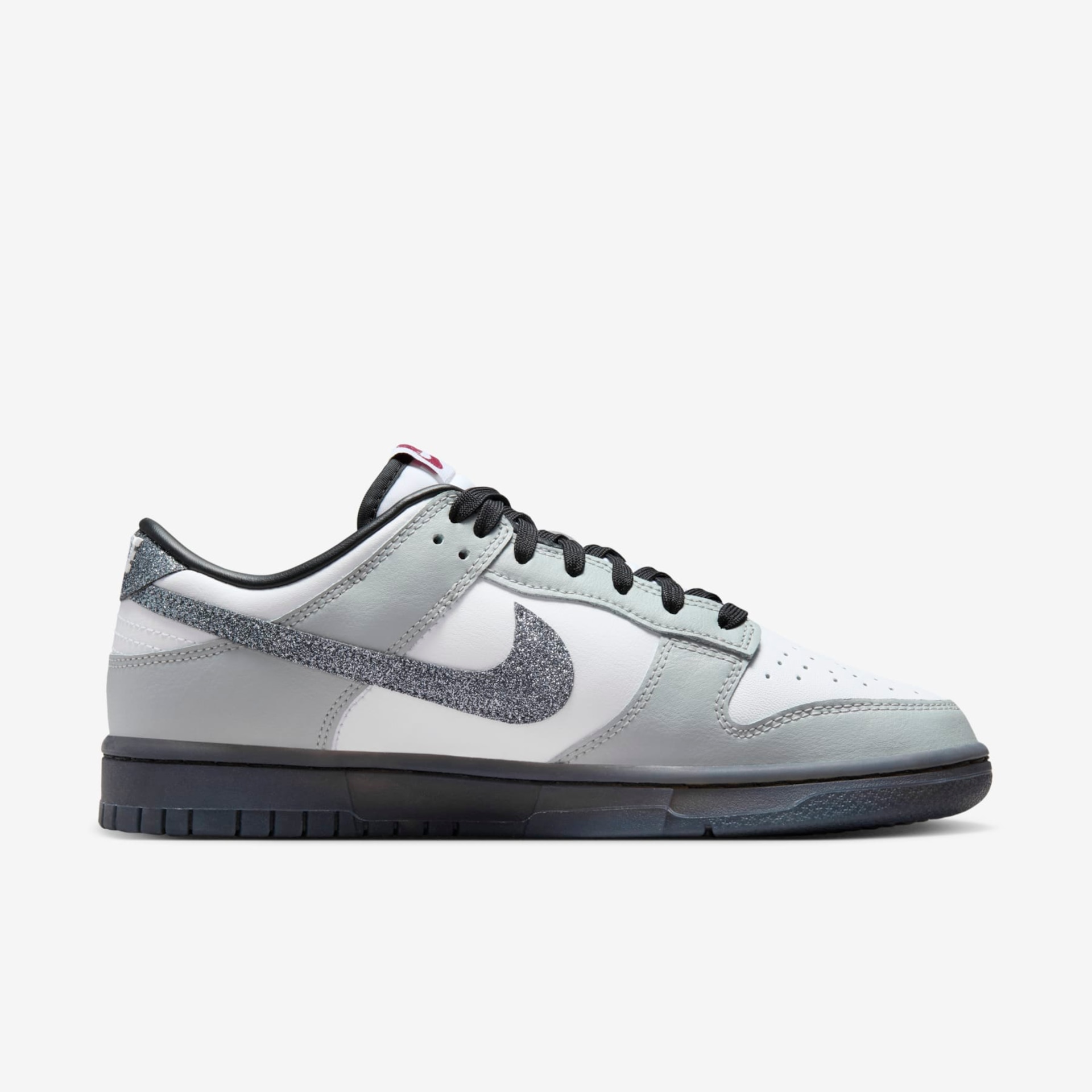Tênis Nike Dunk Low LX Feminino - Foto 3