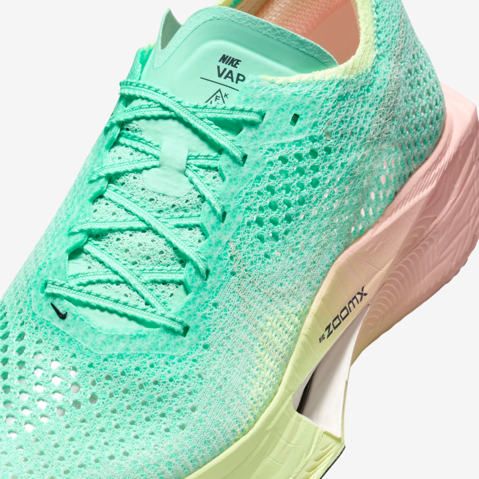 Tênis Nike ZoomX VaporFly 3 Feminino - Foto 7