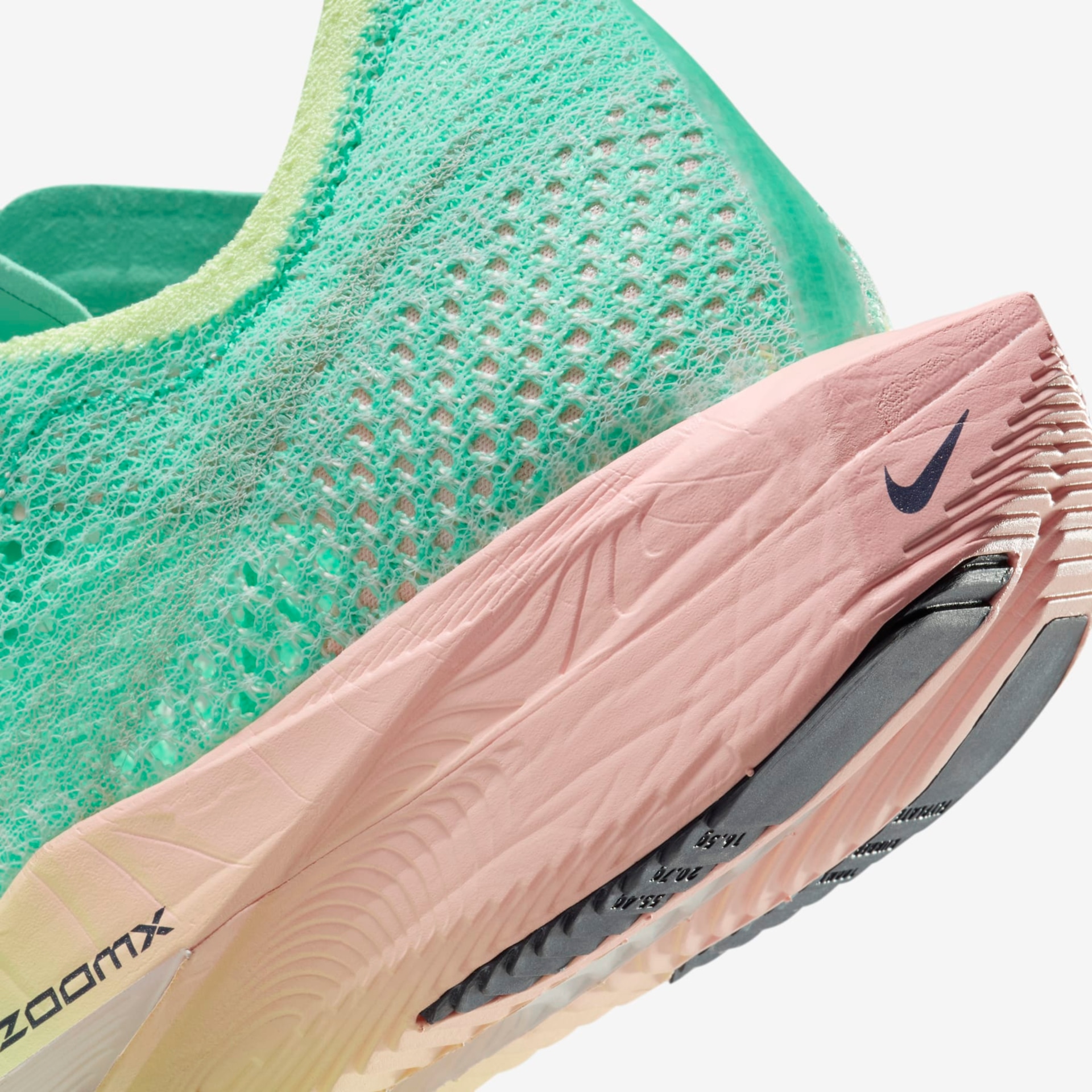 Tênis Nike ZoomX VaporFly 3 Feminino - Foto 8