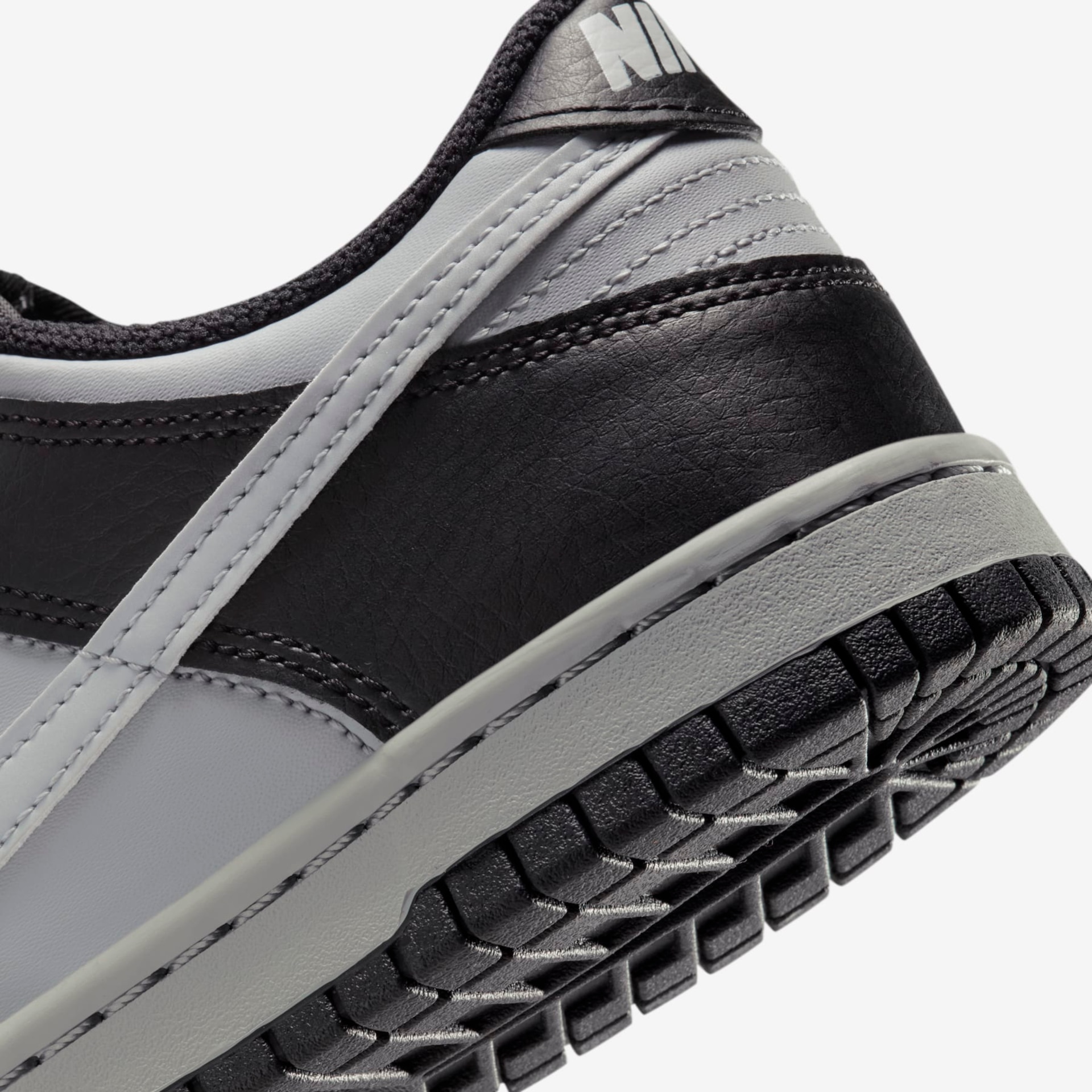 Tênis Nike Dunk Low GS Infantil - Foto 8