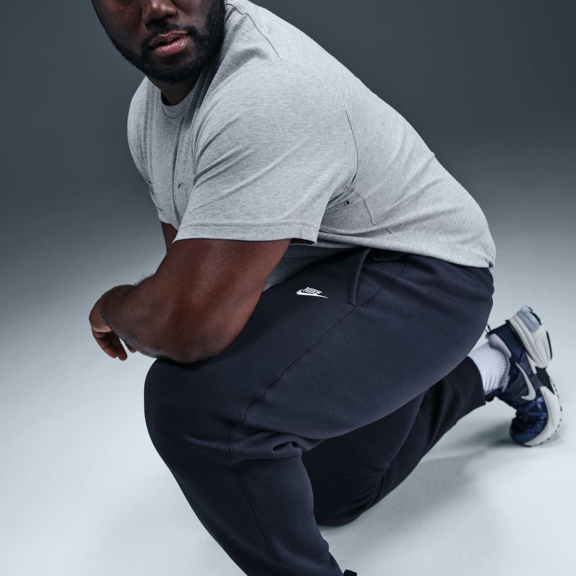 Calça Nike Futura Jogger Masculina - Foto 10
