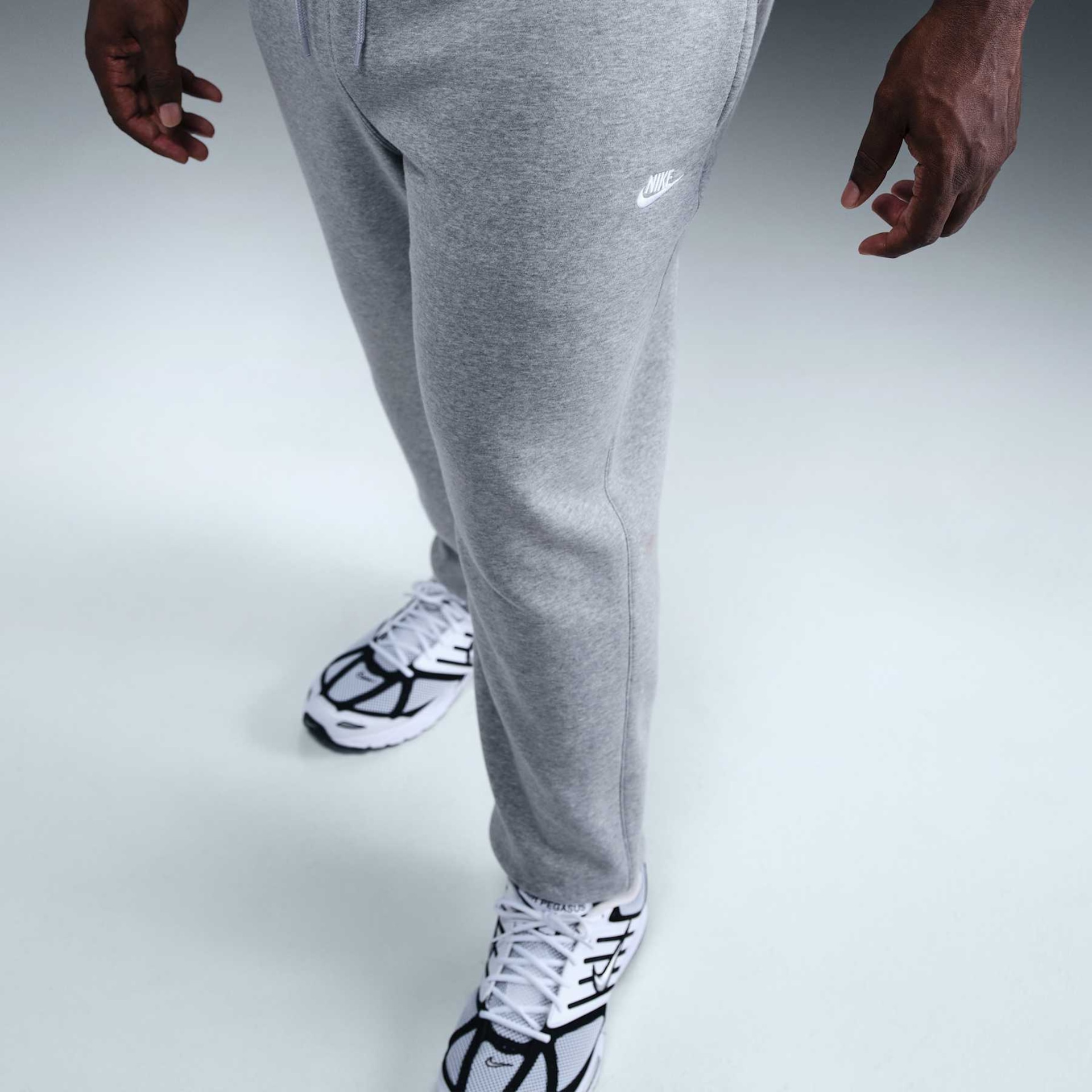 Calça Nike Futura Jogger Masculina - Foto 7