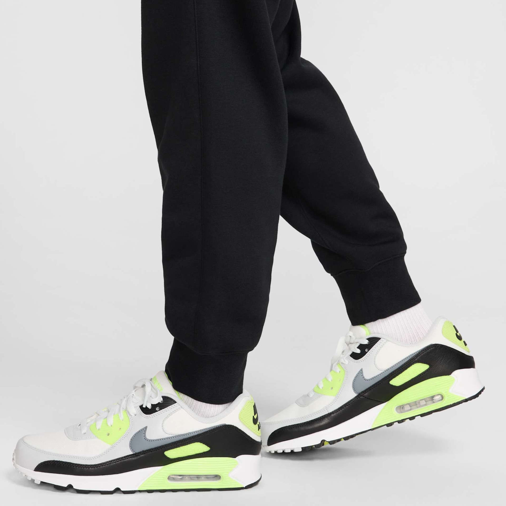 Calça Nike Futura Jogger Masculina - Foto 6