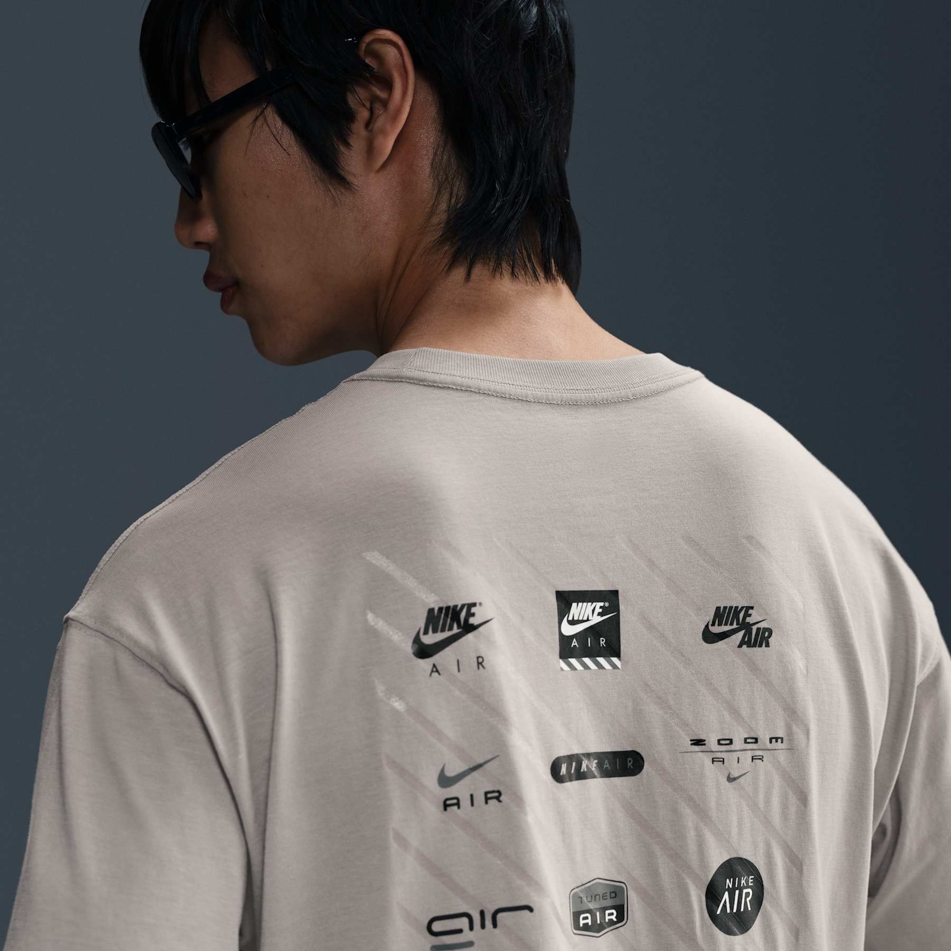 Camiseta Nike Max90 Air Essential Masculina - Foto 2