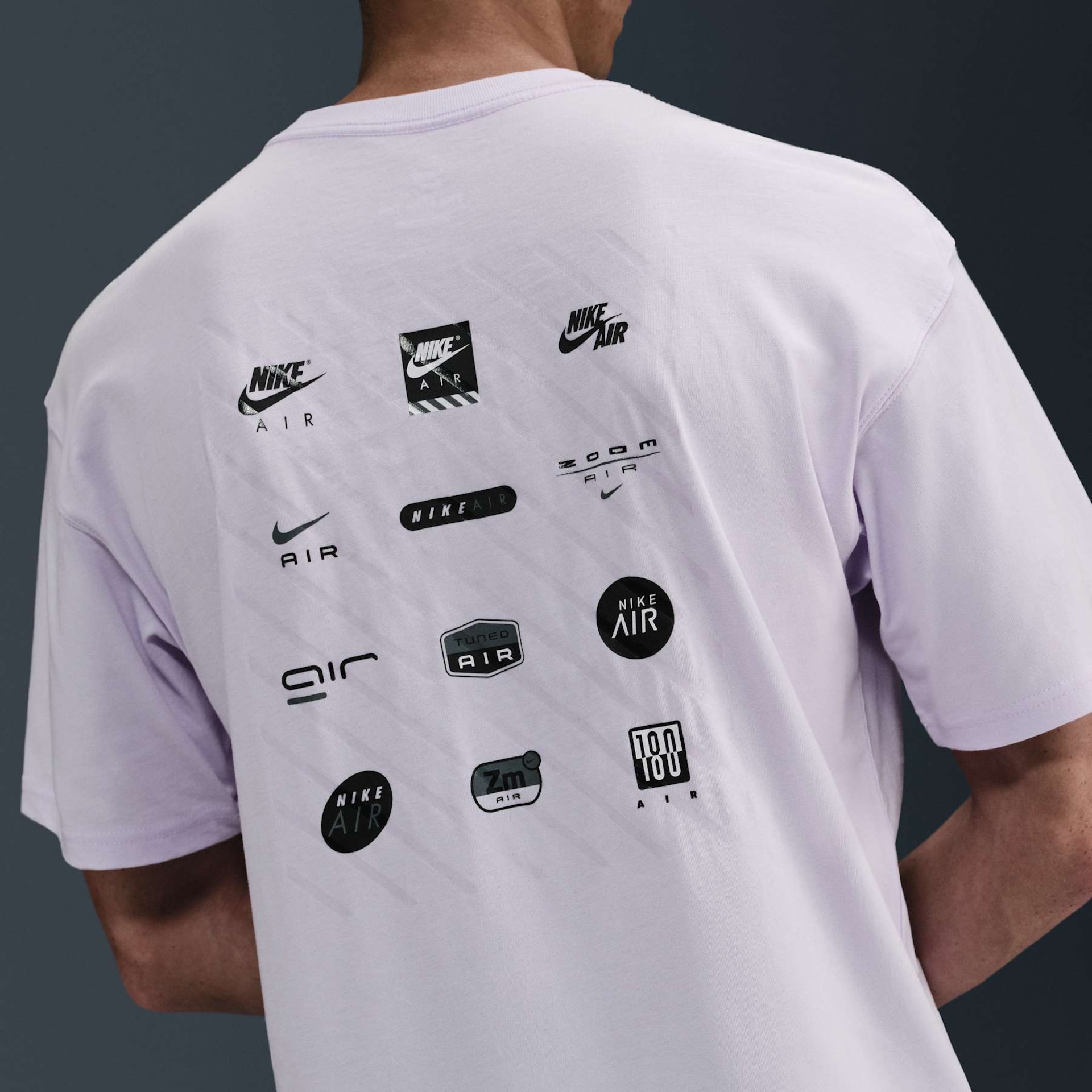 Camiseta Nike Max90 Air Essential Masculina - Foto 2