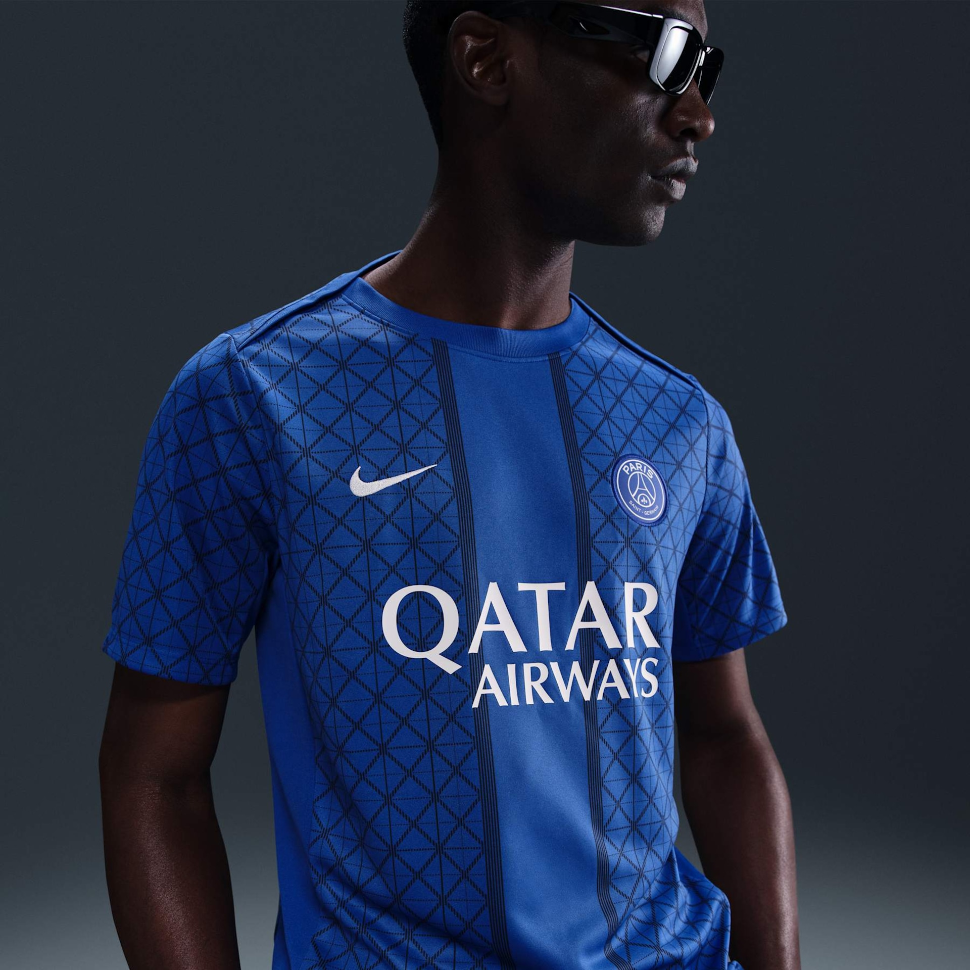 Imagem principal de Camiseta Nike Paris Saint-Germain Academy Pro Masculina