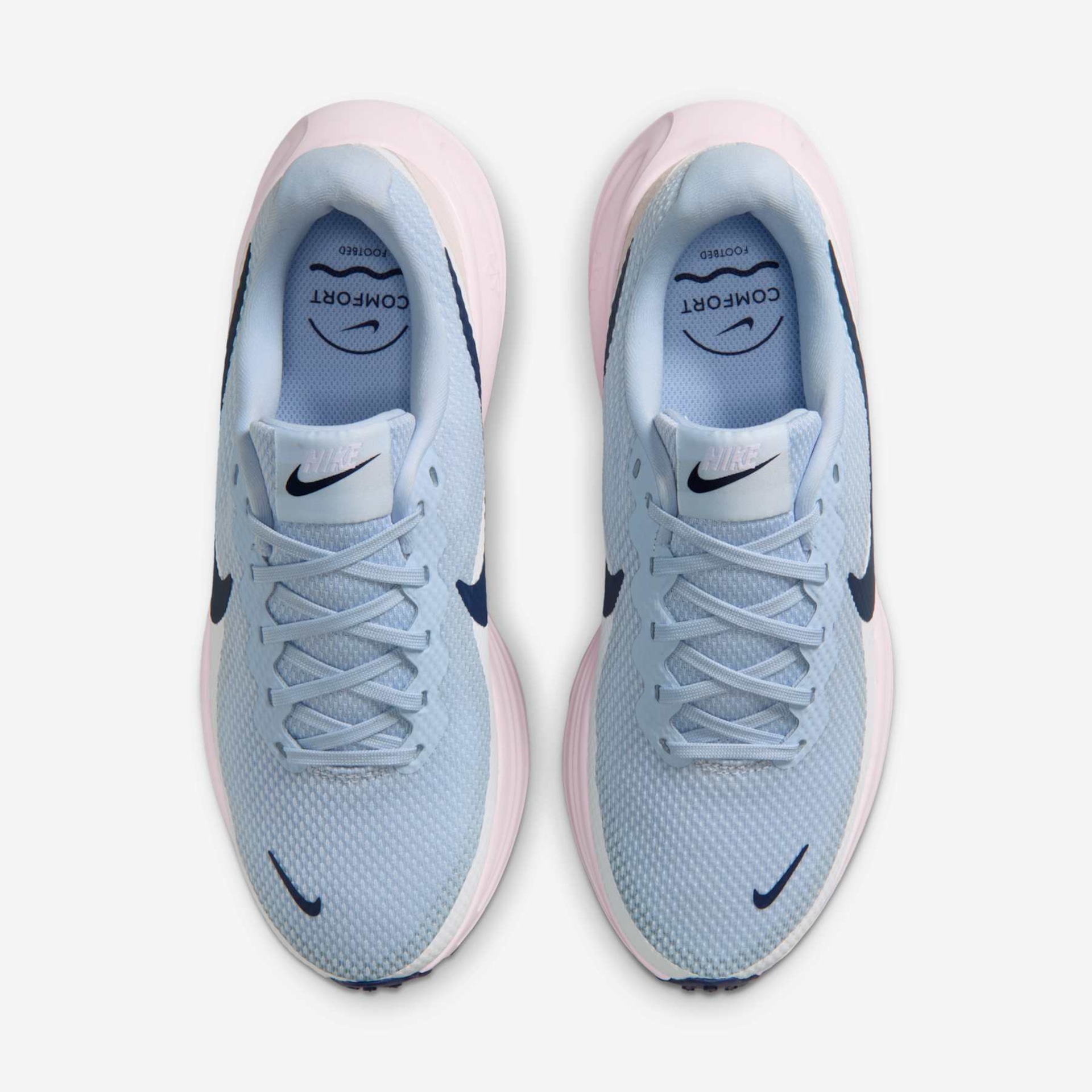 Tênis Nike Revolution 8 Feminino - Foto 4