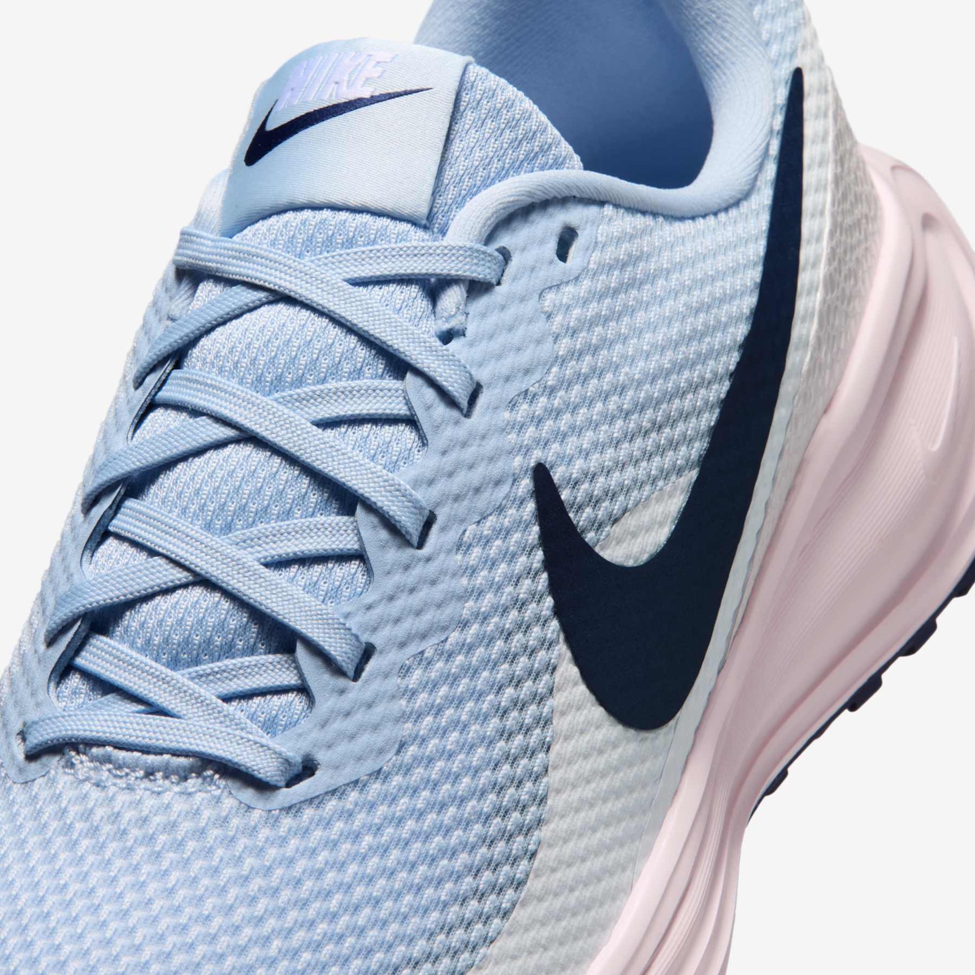 Tênis Nike Revolution 8 Feminino - Foto 7