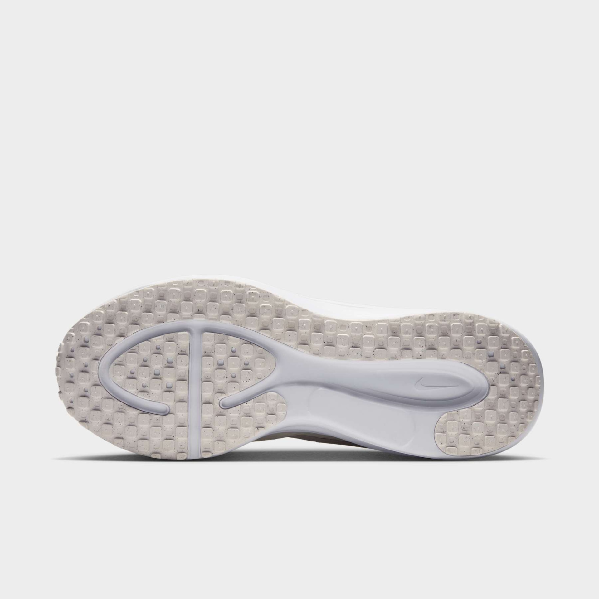 Tênis Nike Revolution 8 Feminino - Foto 2