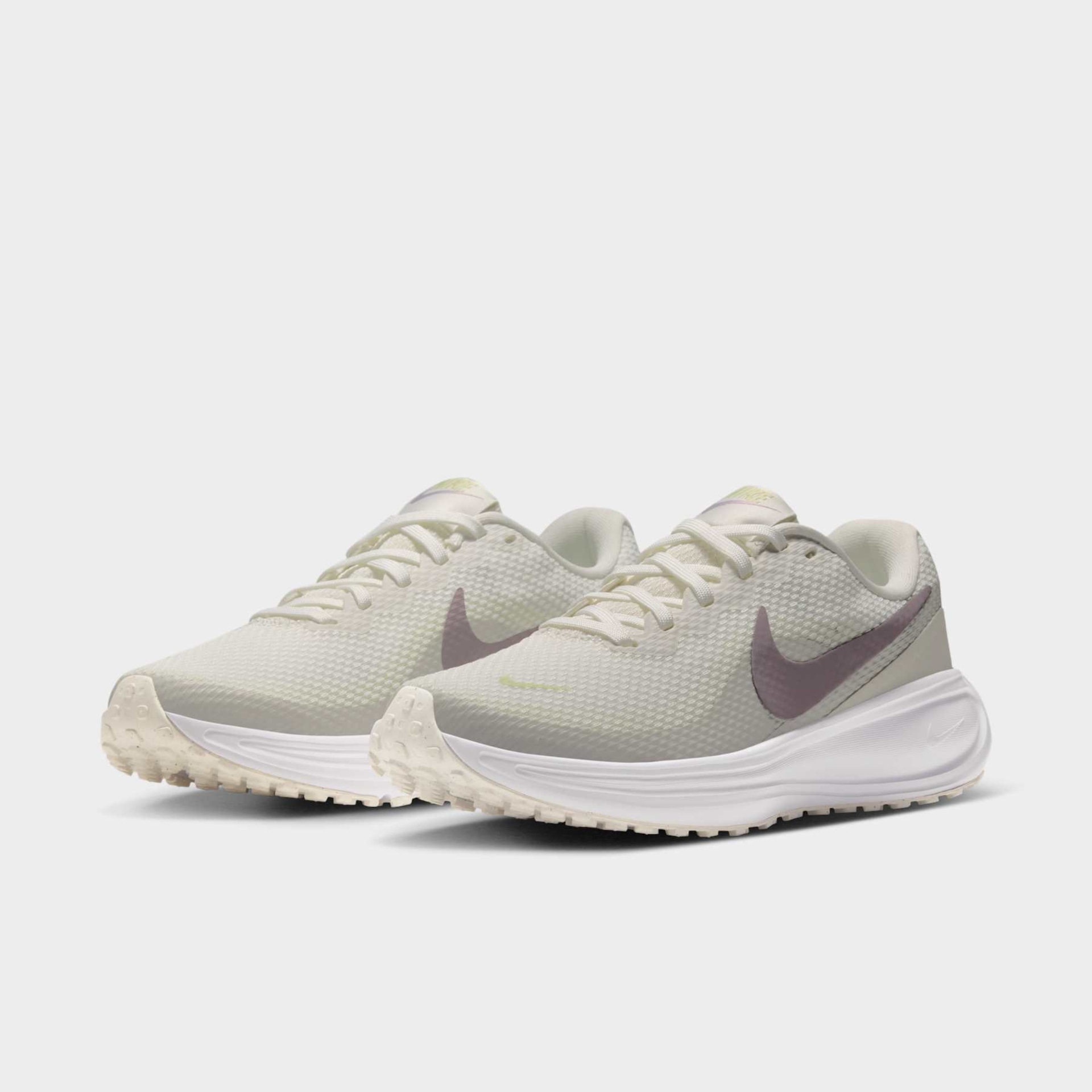 Tênis Nike Revolution 8 Feminino - Foto 5